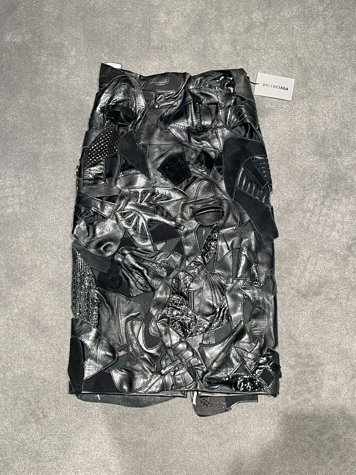 Balenciaga (☢️1OF1☢️) Balenciaga 21SS “NIKE” Upcycled Leather Maxi Skirt Size 36" / US 14 / IT 50 - 1 Thumbnail