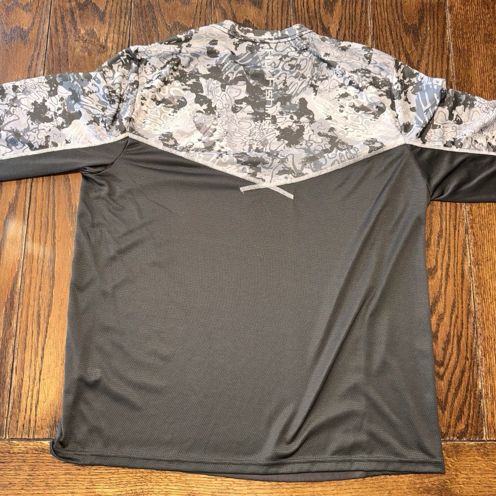 Vintage HUK Fishing Pullover Mens Large Camouflage Performance Gray Shirt Size US L / EU 52-54 / 3 - 6 Thumbnail
