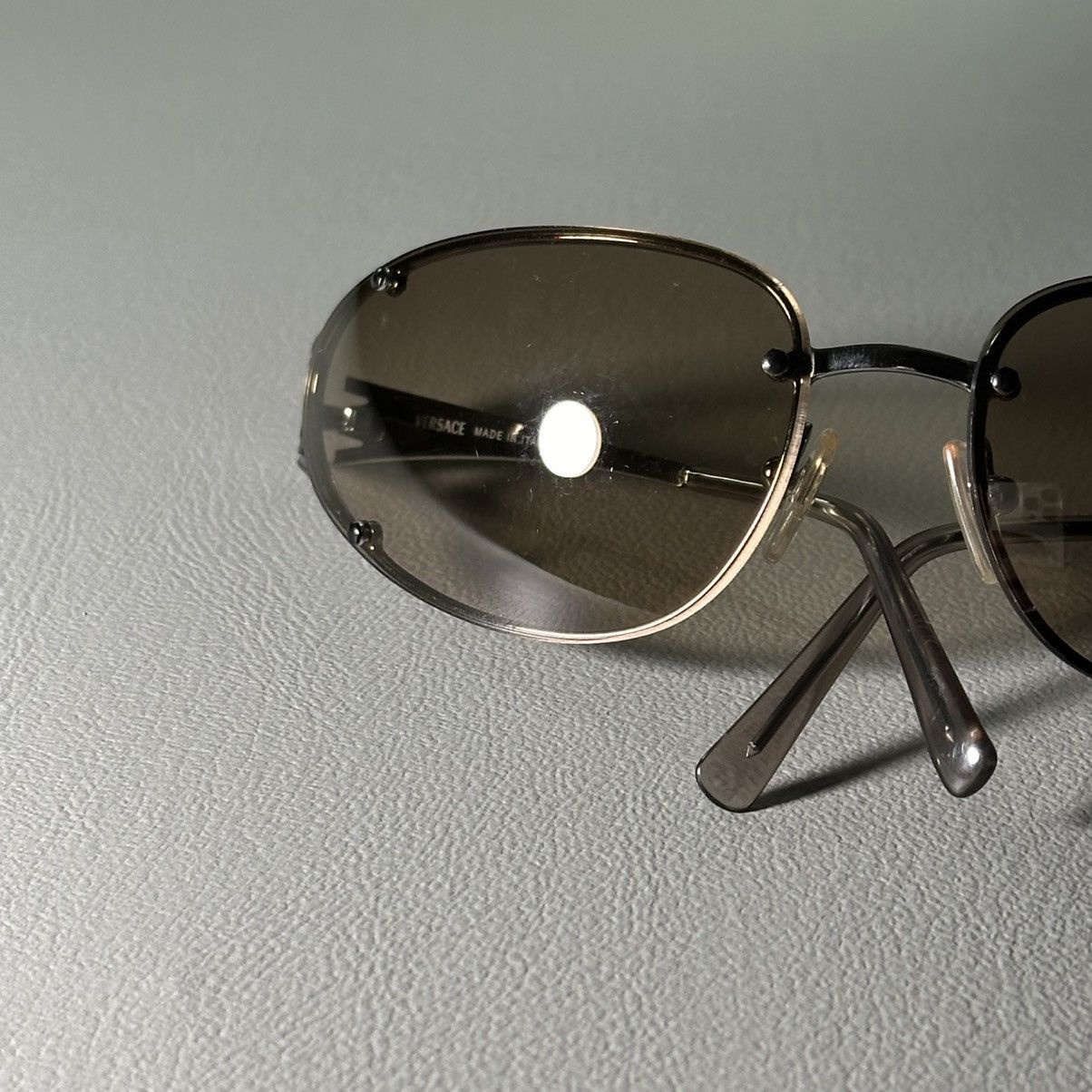 Versace Vintage Rare Versace MOD 2015 1003/13 Wrap Around Sunglasses Size ONE SIZE - 8 Thumbnail