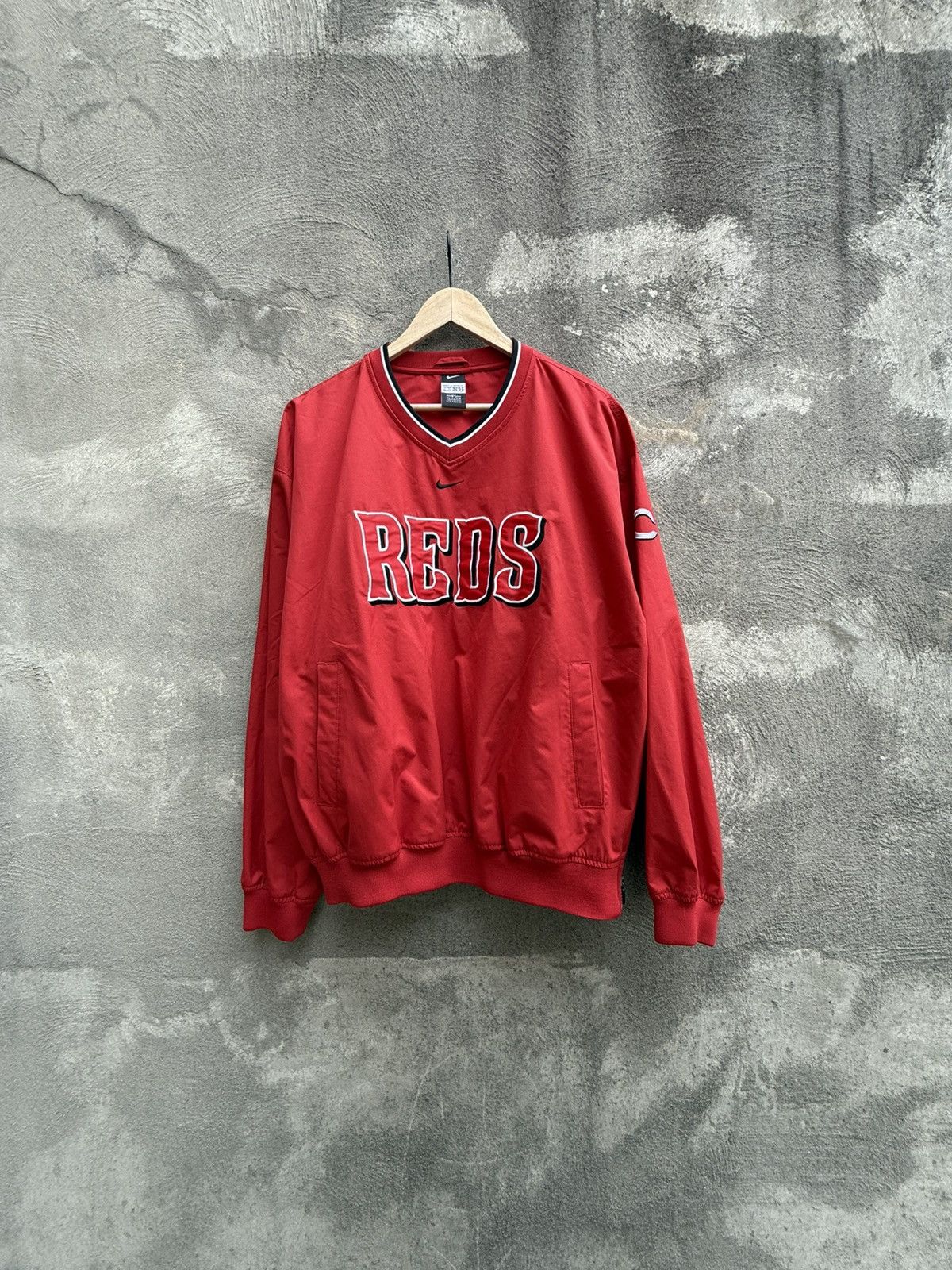 Nike Vintage Cincinnati reds sweatshirt Size US L / EU 52-54 / 3 - 1 Thumbnail