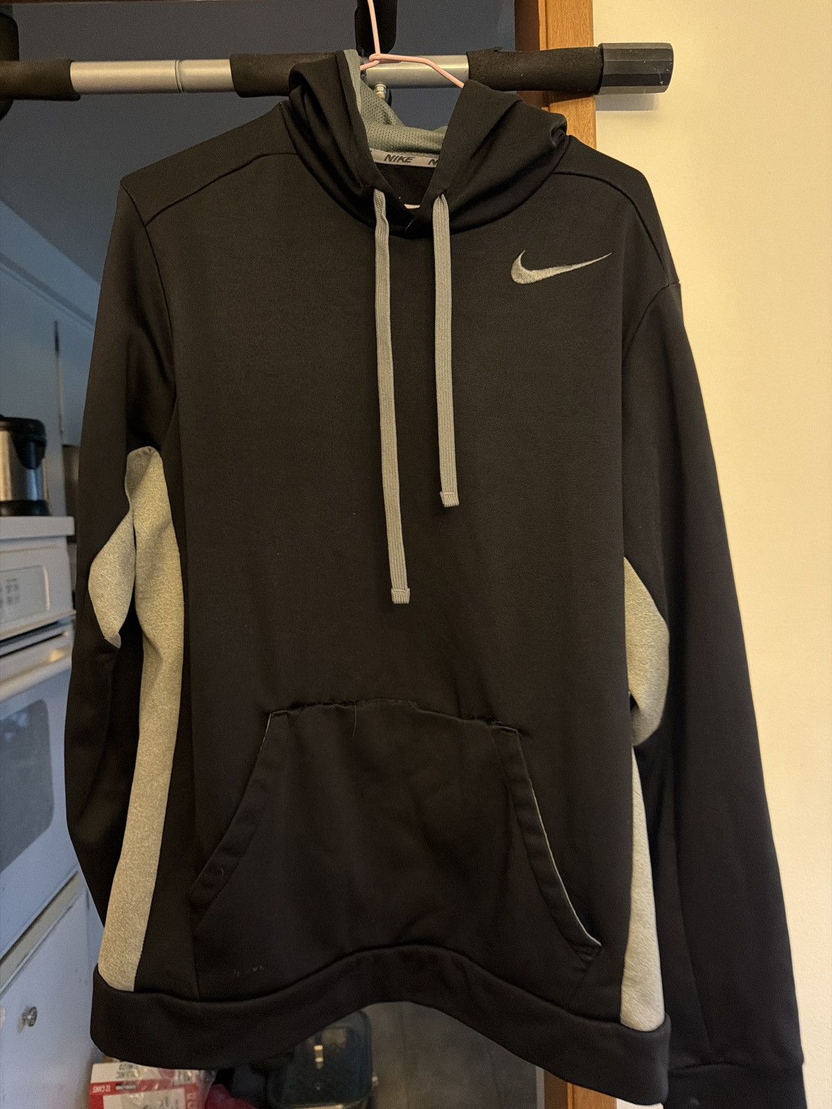 Nike Black and gray nike hoodie Size US M / EU 48-50 / 2 - 2 Thumbnail