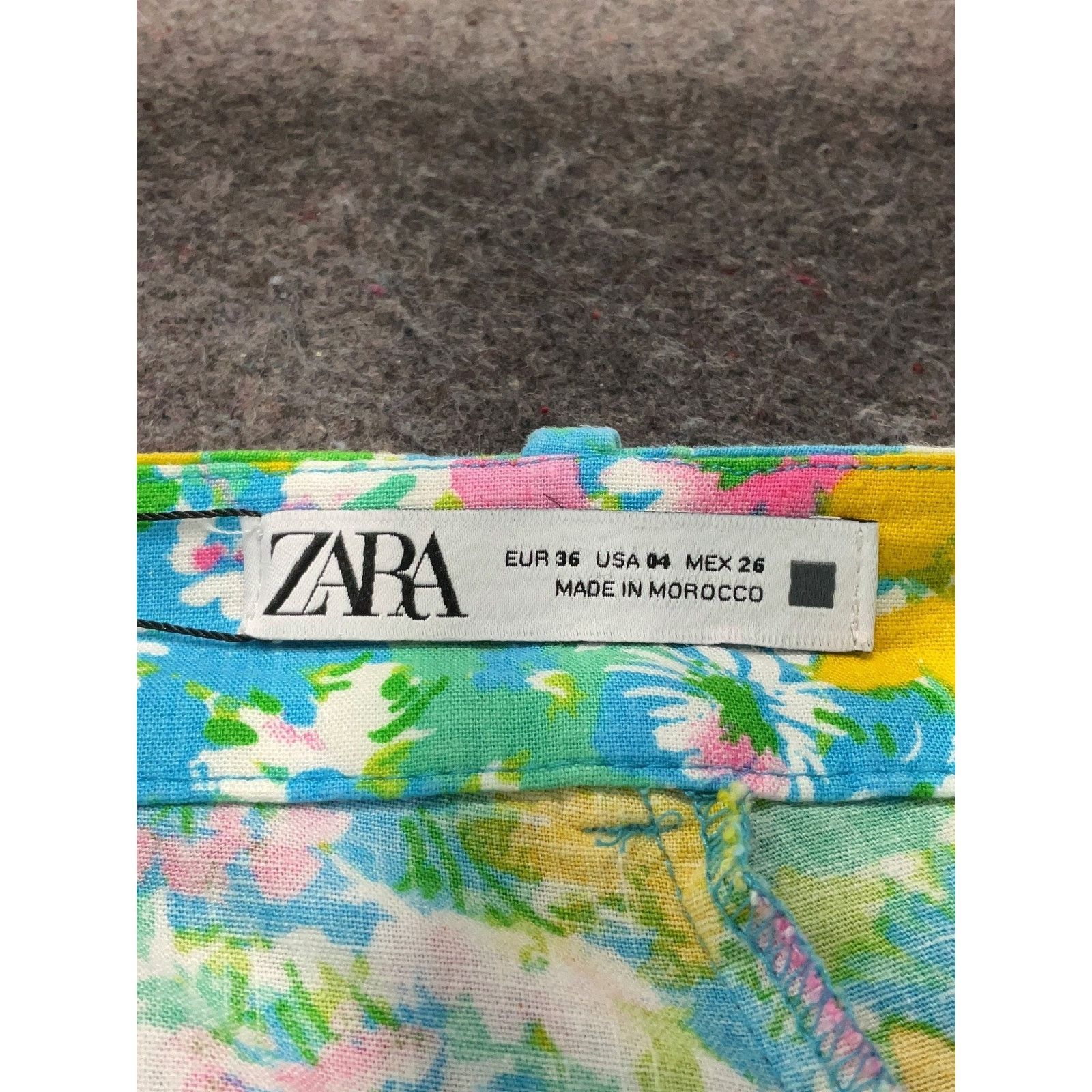 Zara ZARA FLORAL PRINT LINEN BLEND CROP FLARE PANTS - SZ 4 Size 27" / US 4 / IT 40 - 5 Thumbnail