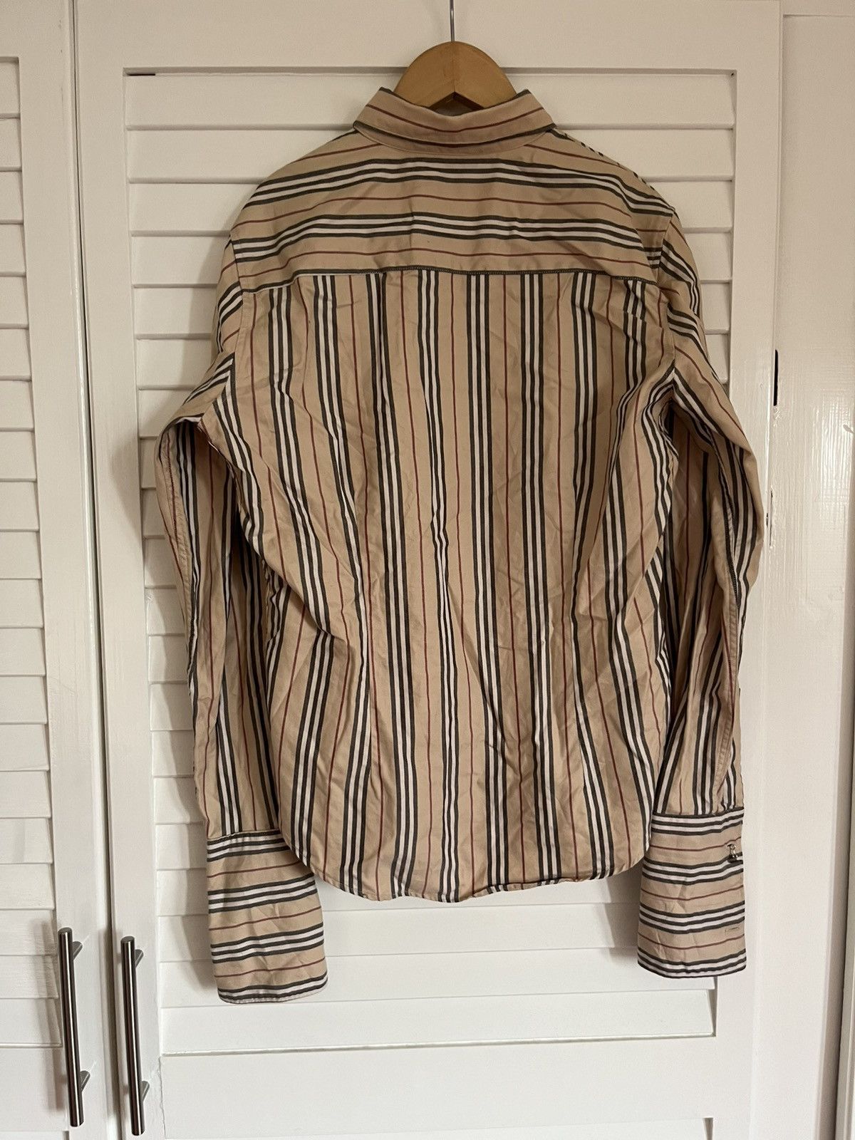 Burberry WW Burberry fitted button up shirt Size M / US 6-8 / IT 42-44 - 6 Thumbnail