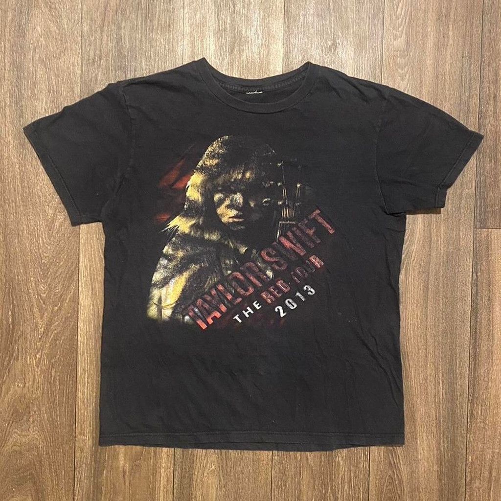 Other Taylor Swift Red Tour vtg 2013 tee size S Size ONE SIZE - 1 Thumbnail