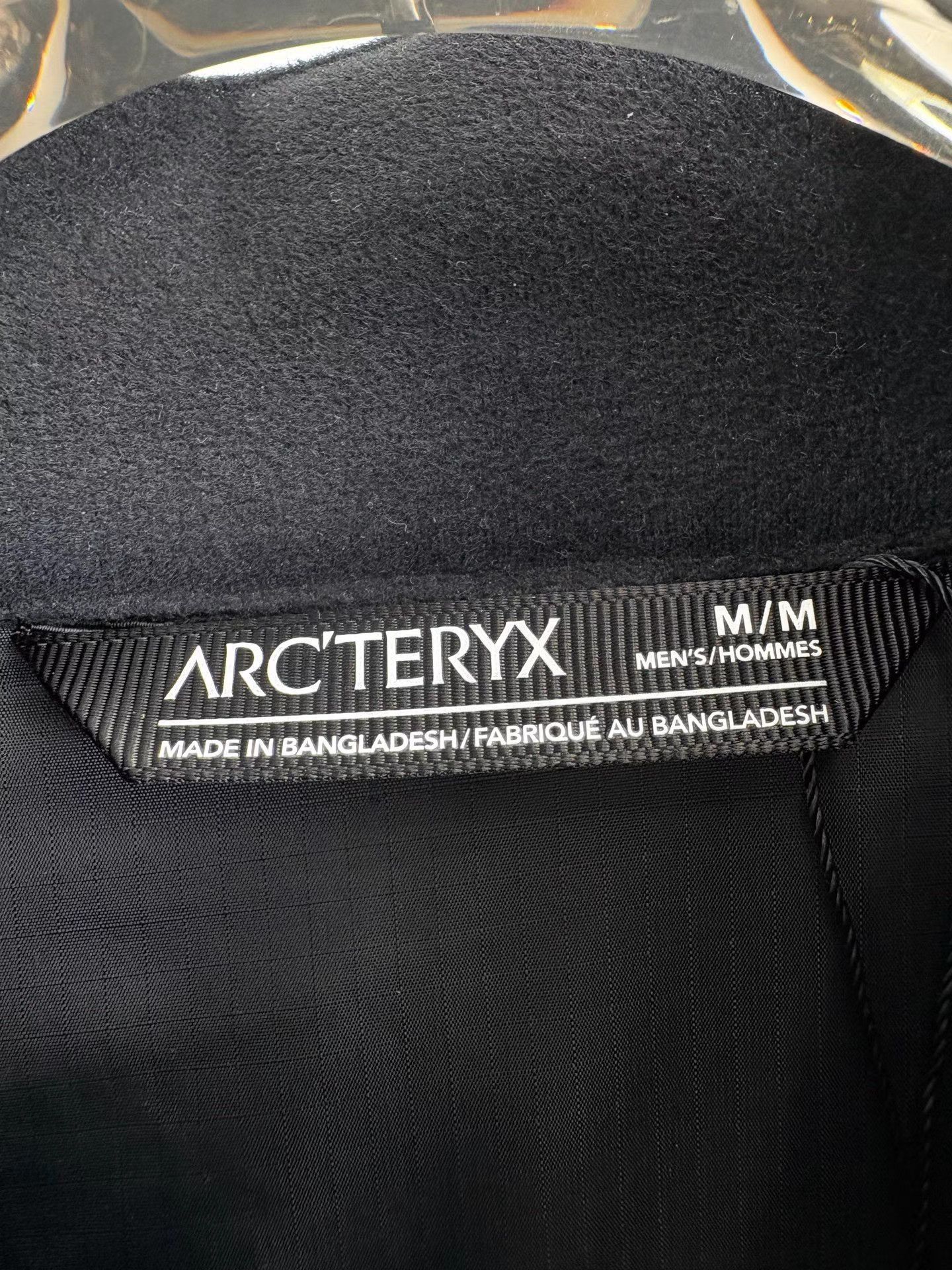 Arc'teryx Brown Zip-Up Light Jacket with Arm Patches Size US M / EU 48-50 / 2 - 5 Thumbnail