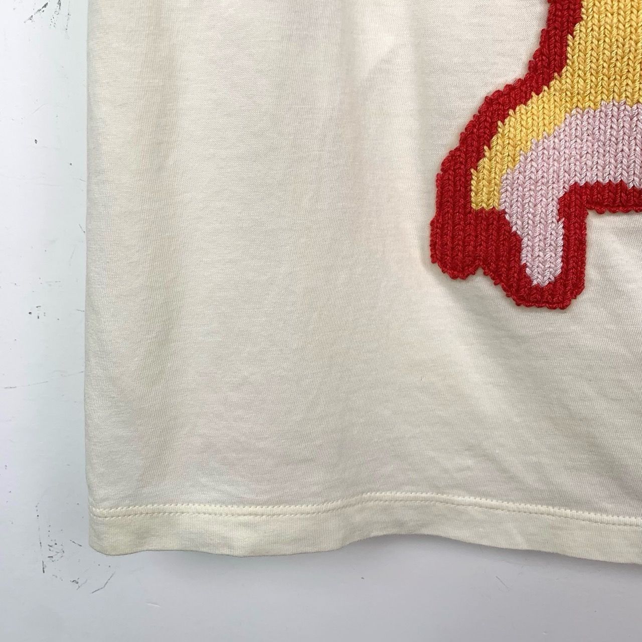 Gucci Gucci Logo Pig Embroidery Off-White Round Neck T-Shirt (Size Size XS / US 0-2 / IT 36-38 - 5 Thumbnail