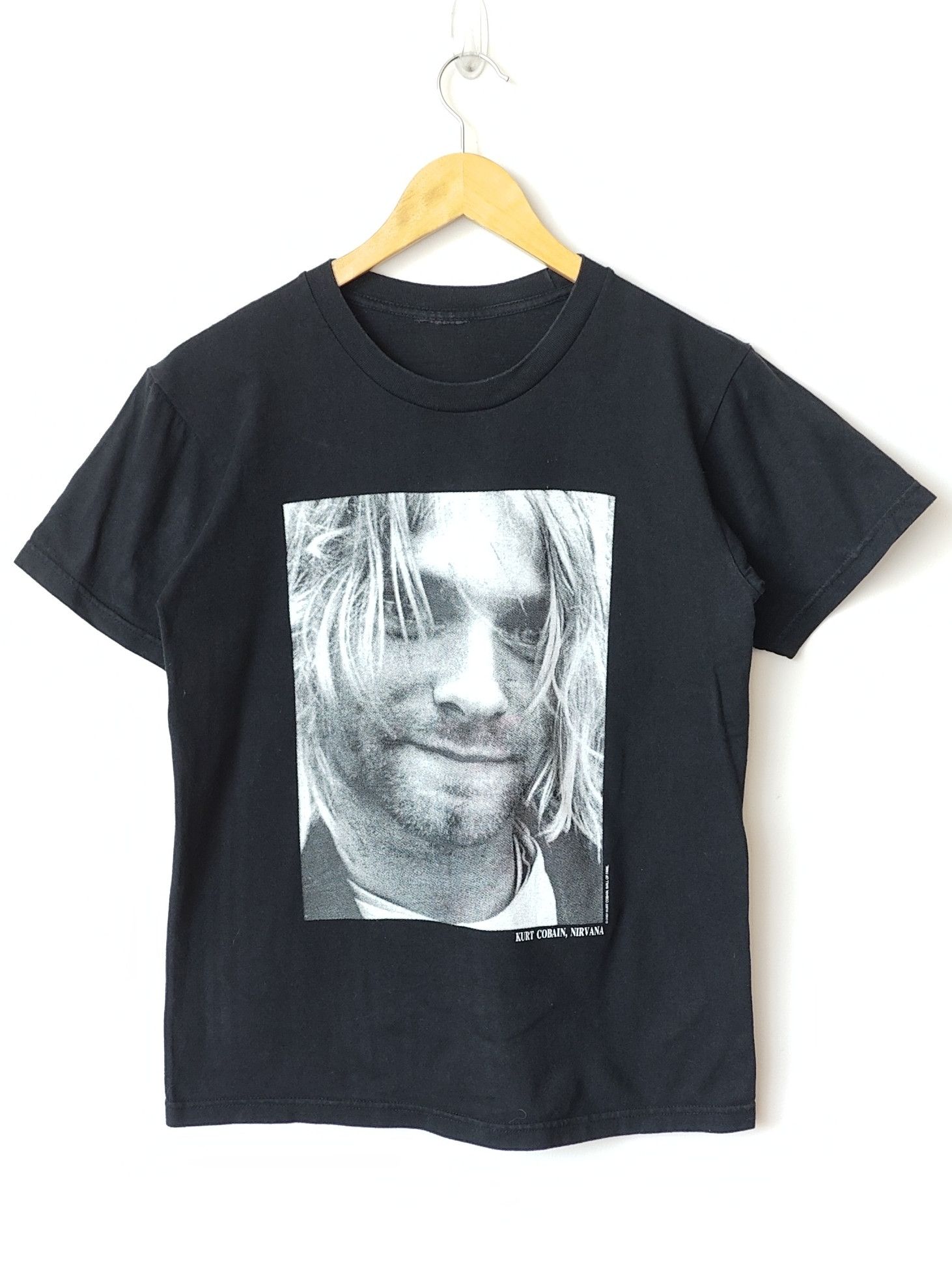 Nirvana × Vintage Kurt Cobain VTG 2007 Tribute Photo tshirt Official Nirvana Size US S / EU 44-46 / 1 - 1 Thumbnail