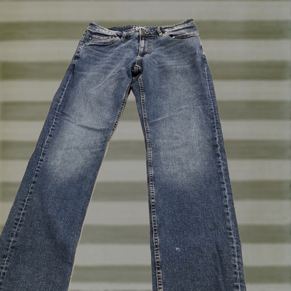 Chaps Chaps Men's Straight Jeans Blue 34x33 Regular 100% Cotton High-Quality Denim Darker Wash Belt Loops Zip 5-Pocket Logo Size US 34 / EU 50 - 1 Thumbnail