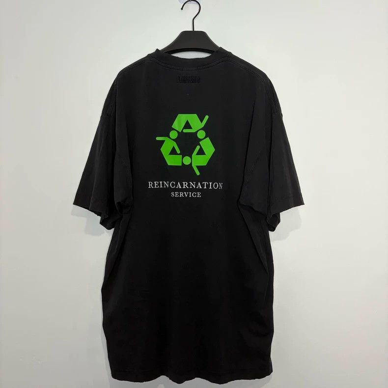 Vetements Vetements Vetteman lying flat slogan water-washed black sh Size US XS / EU 42 / 0 - 2 Thumbnail