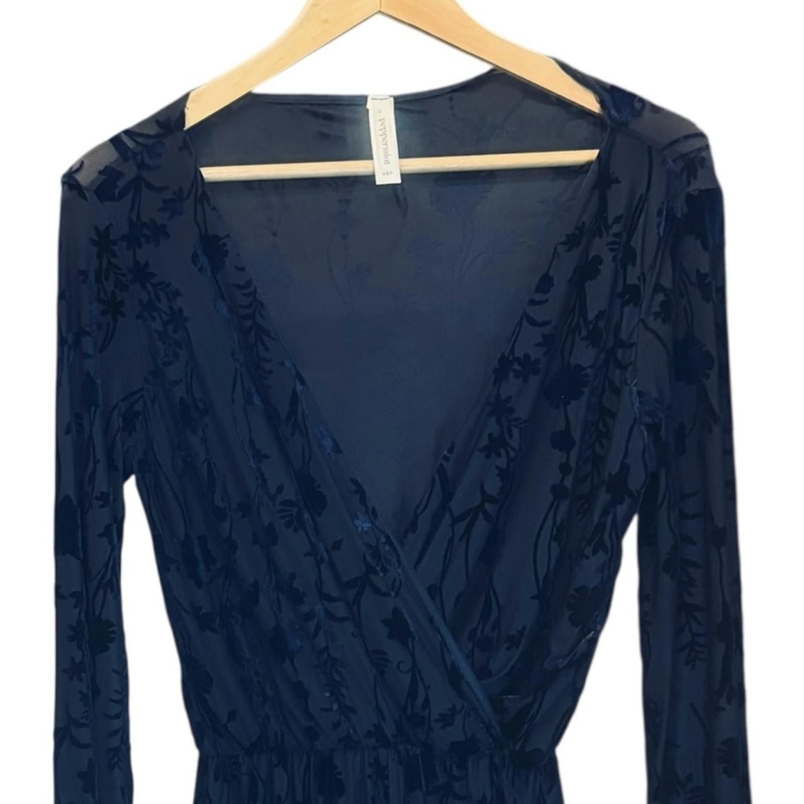 Designer Peppermint. Navy Blue Velvet Burnout Romper. Size Small. Size 28" / US 6 / IT 42 - 5 Thumbnail