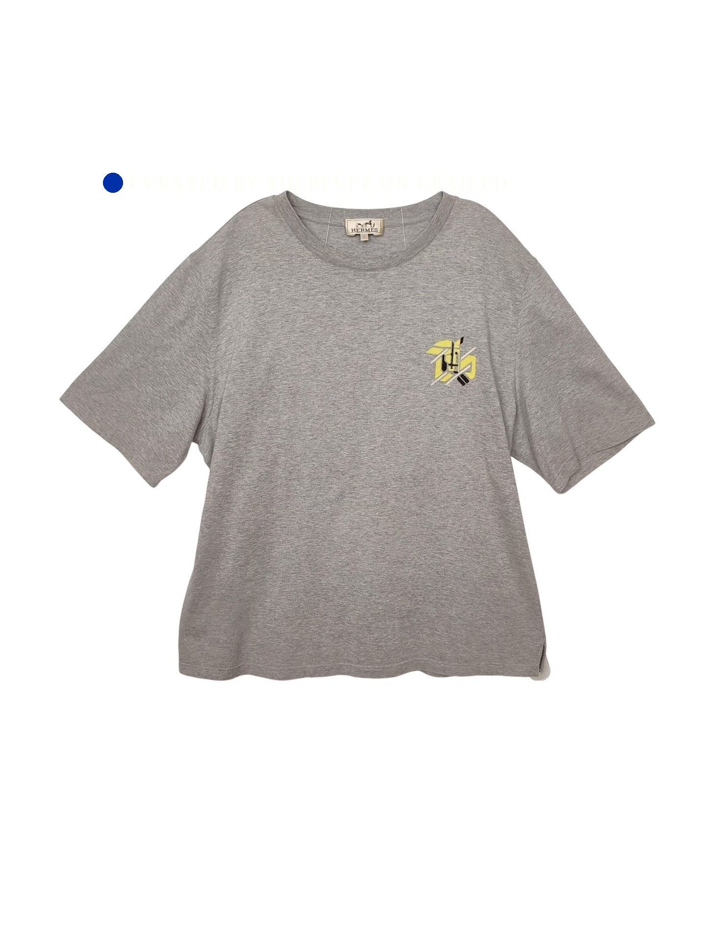 Hermes Gray Short Sleeve T-Shirt with Embroidered Chest Design Size US L / EU 52-54 / 3 - 1 Thumbnail