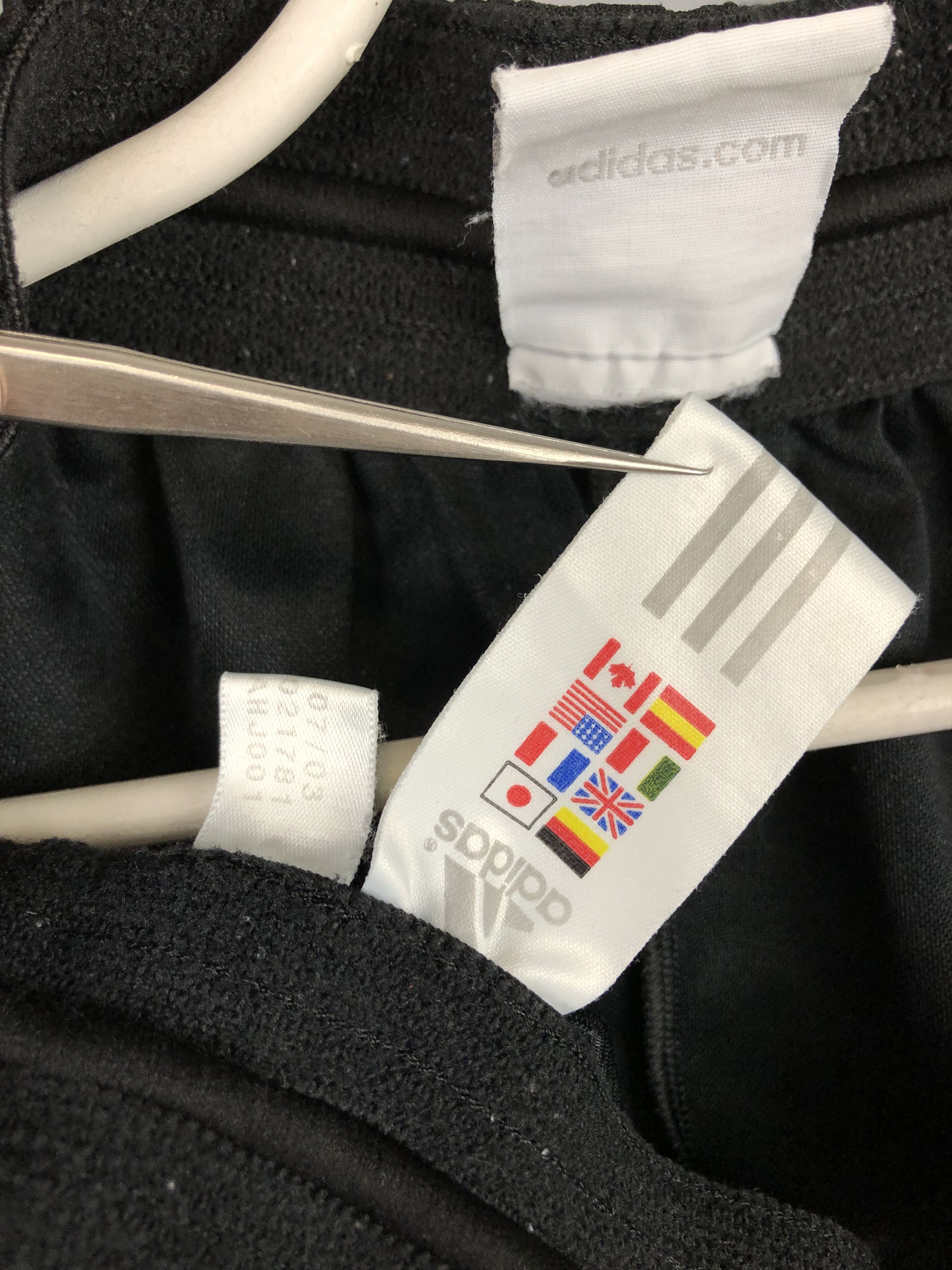 Adidas Vintage Adidas Newcastle United Football Shorts Soccer M Size US 32 / EU 48 - 11 Thumbnail