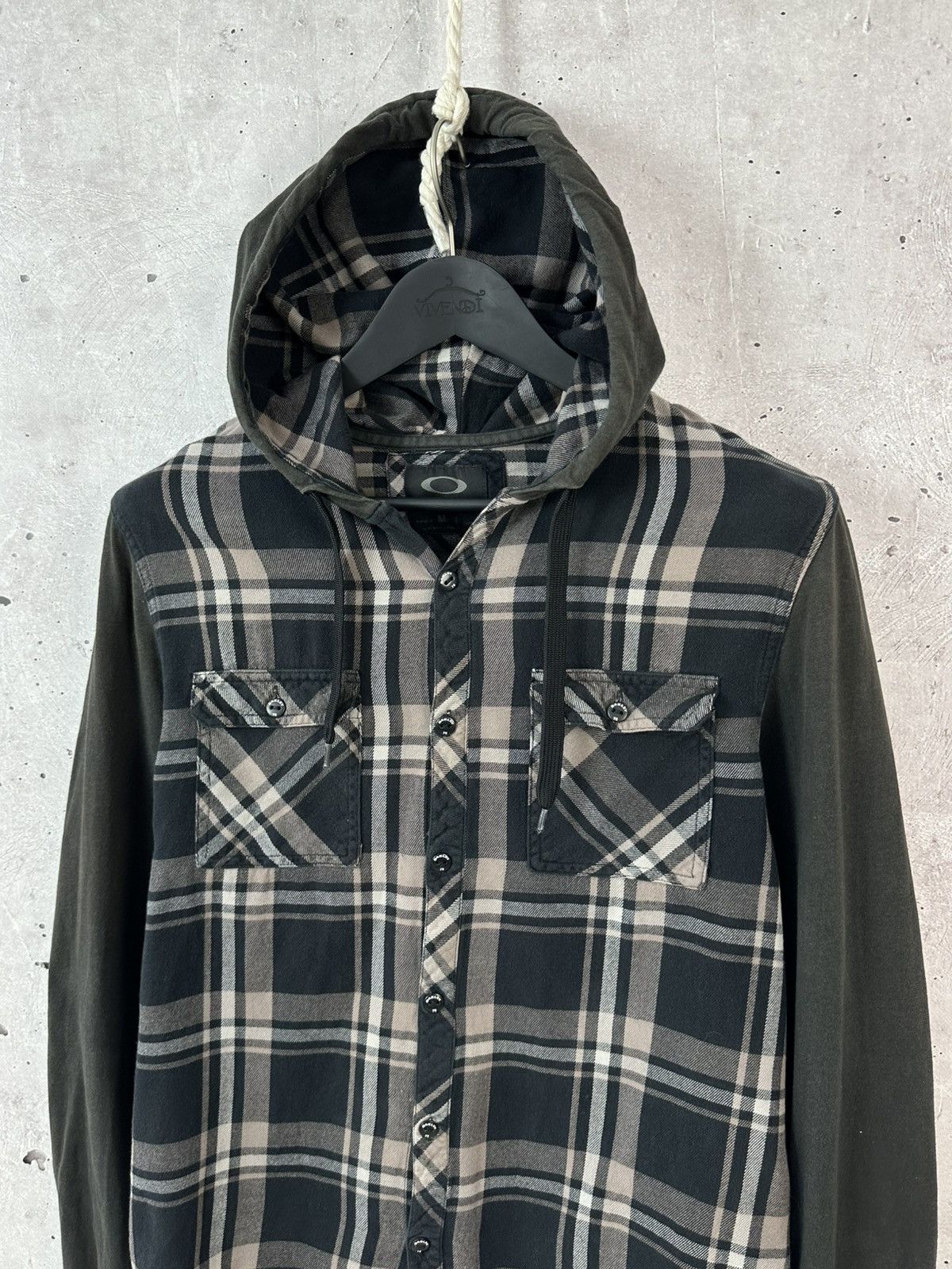 Oakley Vintage Oakley Check Long Sleeve Hooded Flannel Shirt Size US M / EU 48-50 / 2 - 2 Thumbnail