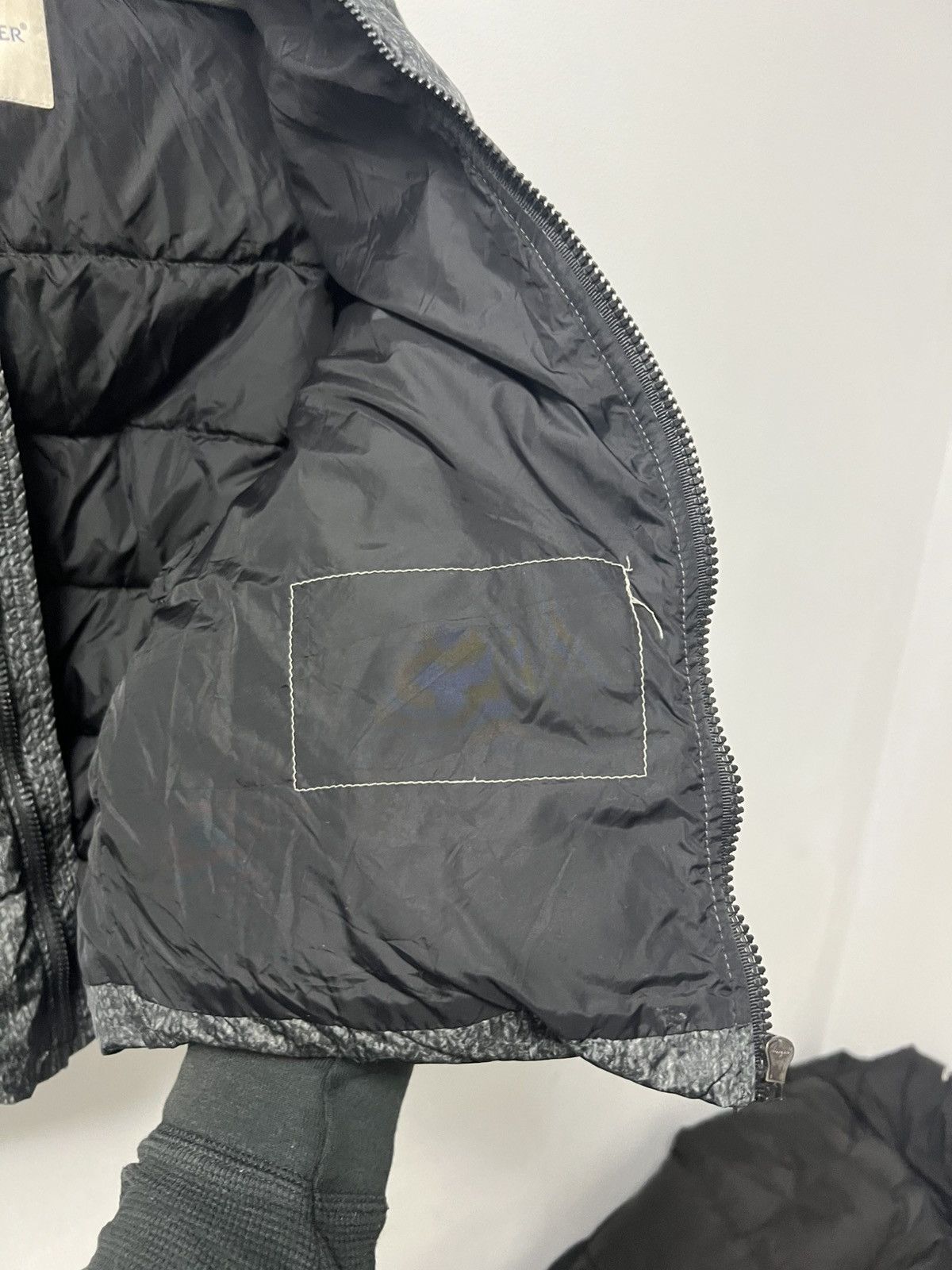 Moncler Moncler Puffer Jacket White Big Logo Size US XS / EU 42 / 0 - 12 Thumbnail