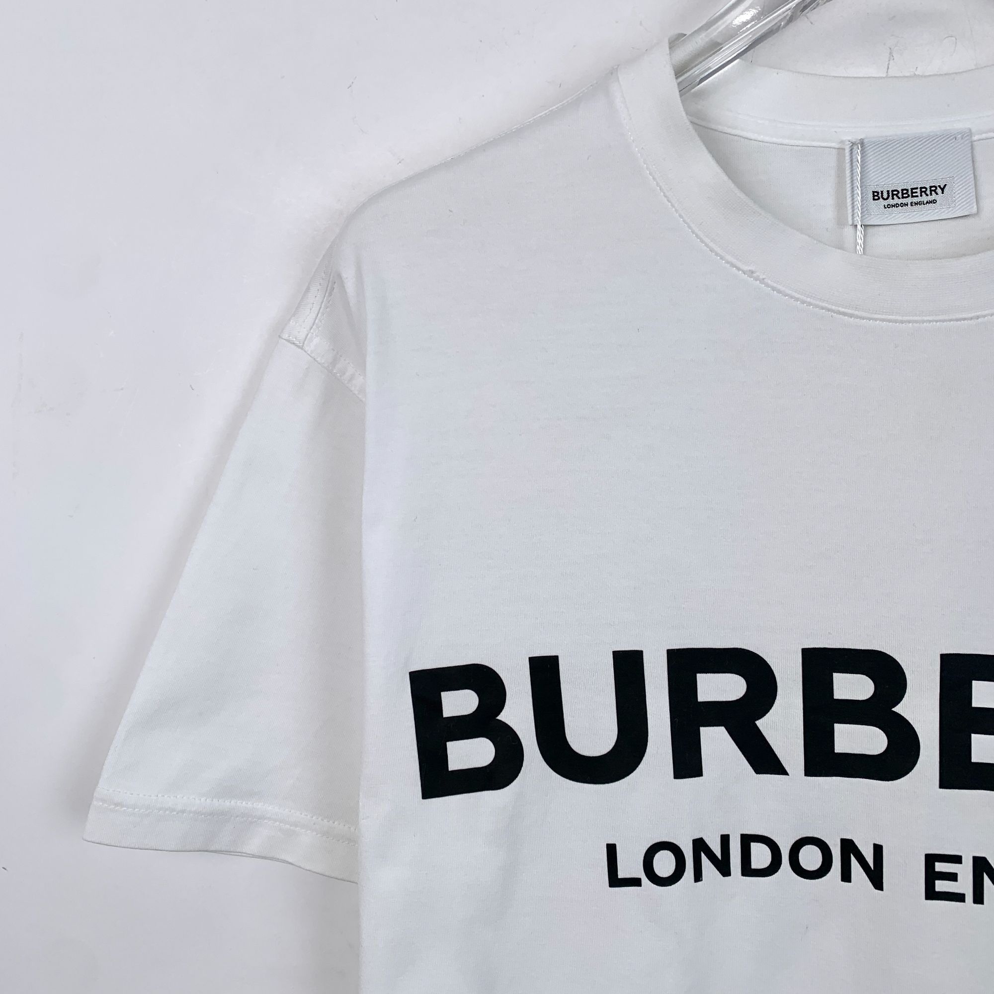 Burberry Burberry White Logo Printed Round Neck Cotton Short Sleeve T Size XXS / US 00 / IT 34 - 7 Thumbnail