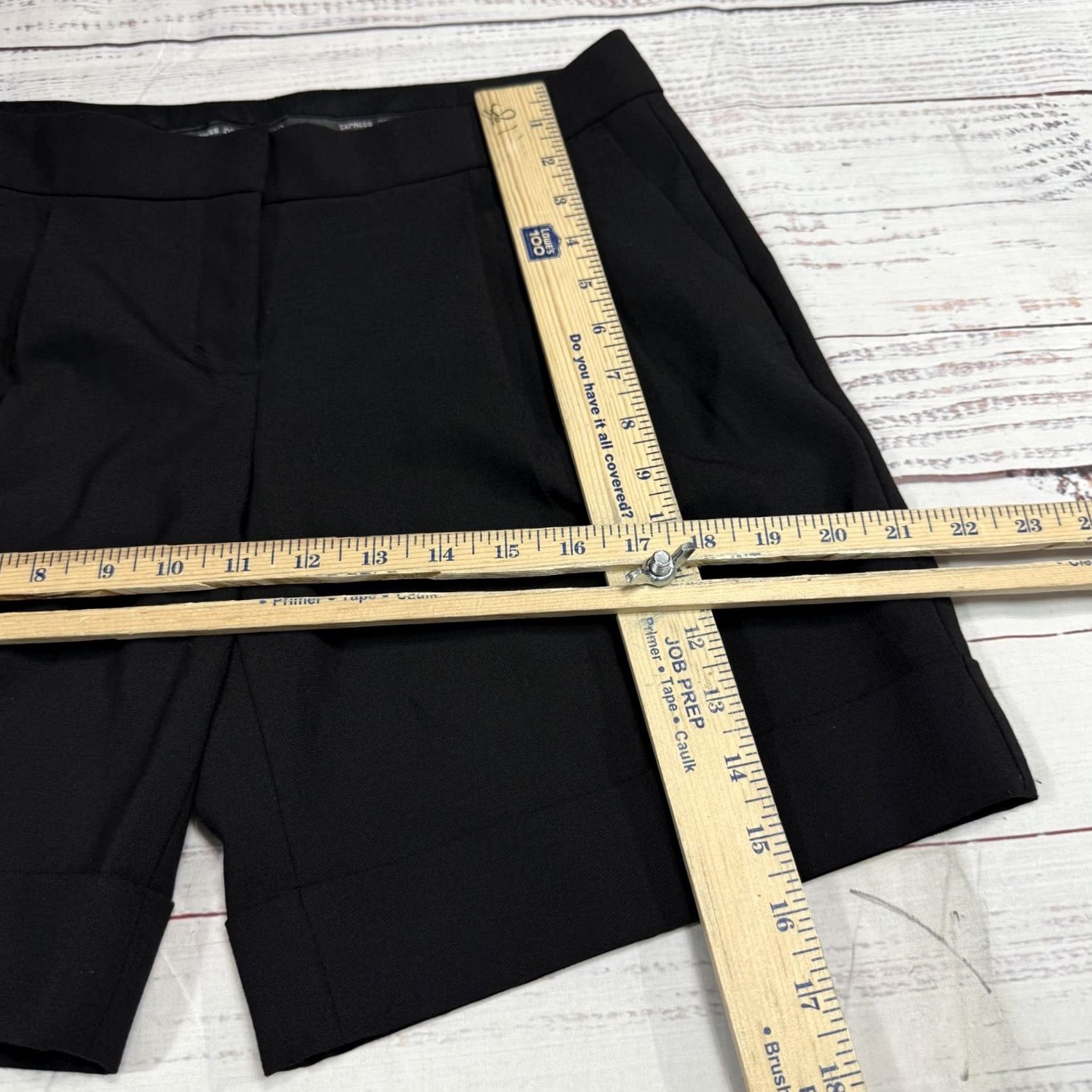 Express Express Design Studio Editor Black Pleated Front Cuffed Shorts Women's Sz 6 Size 24" / US 00 / IT 34 - 3 Thumbnail