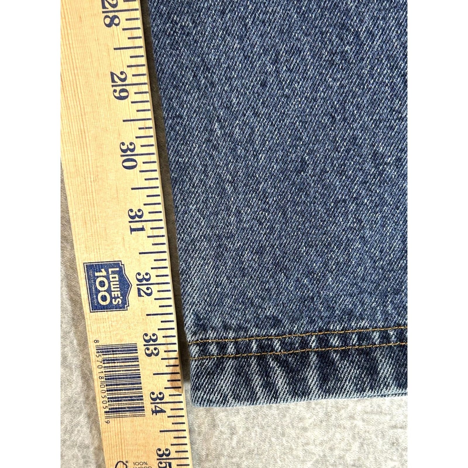Duluth Trading Company Item Specifications: Brand: Levi'S Size US 34 / EU 50 - 4 Thumbnail