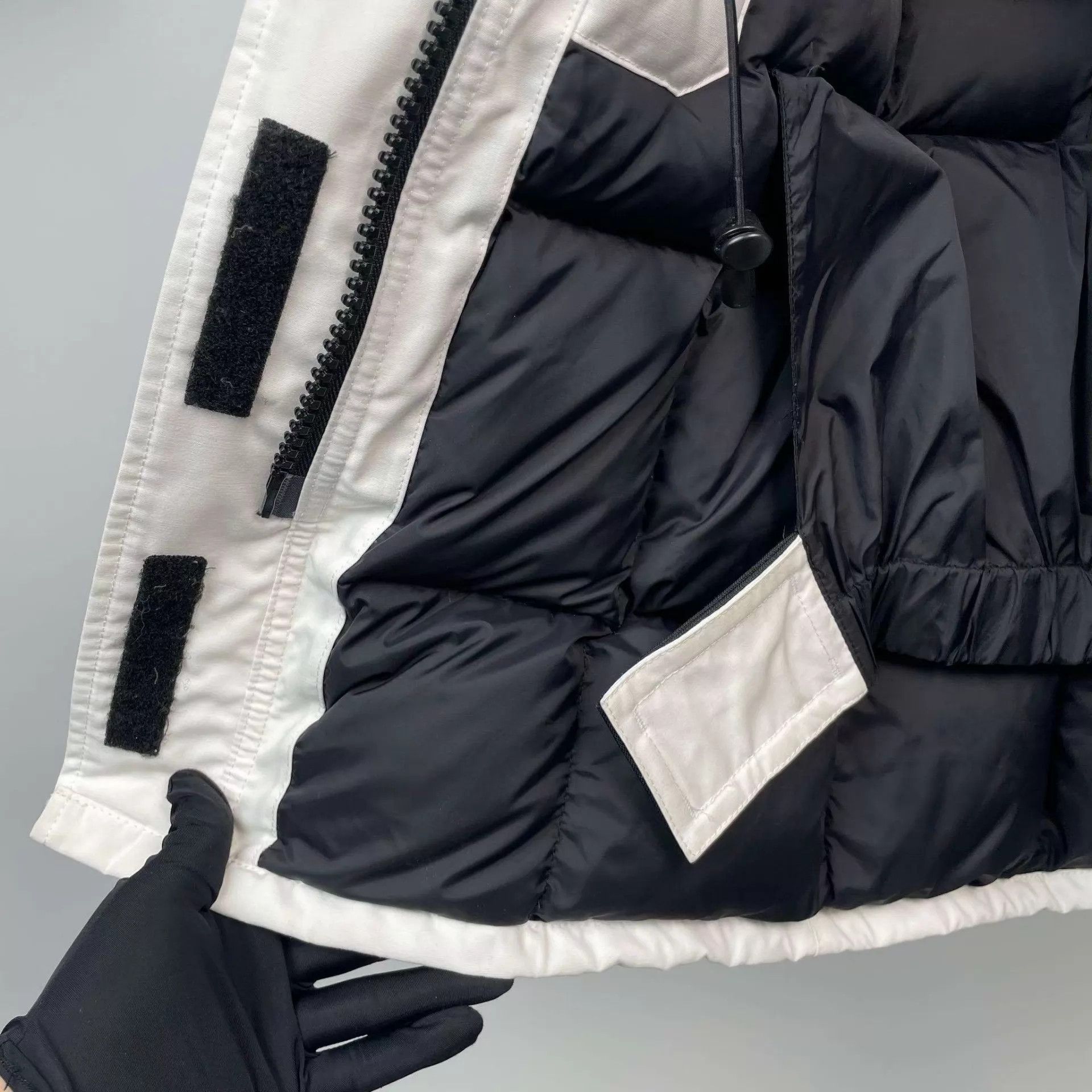 Canada Goose Canada Goose long white puffer coat XS Size XS / US 0-2 / IT 36-38 - 3 Thumbnail