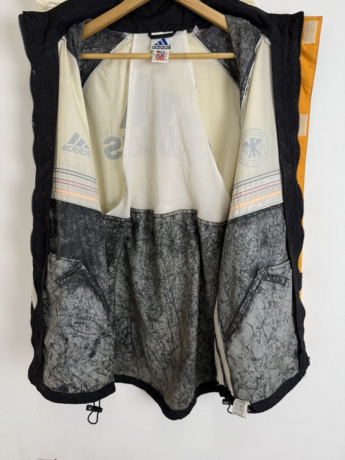 Adidas Adidas Deutschland Windbreaker. Size US M / EU 48-50 / 2 - 10 Thumbnail