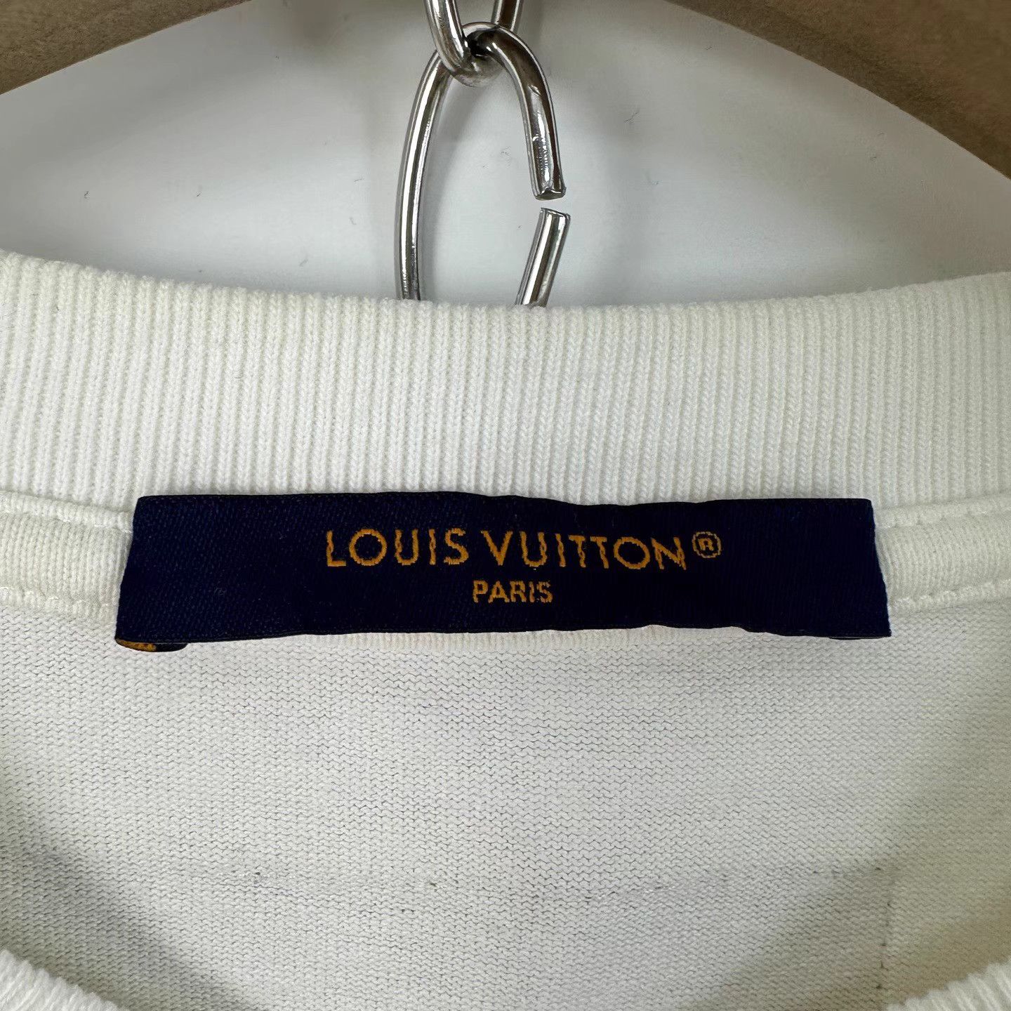 Louis Vuitton Louis Vuitton Rainbow Cloud Logo Short Sleeve K12 Size US L / EU 52-54 / 3 - 4 Thumbnail