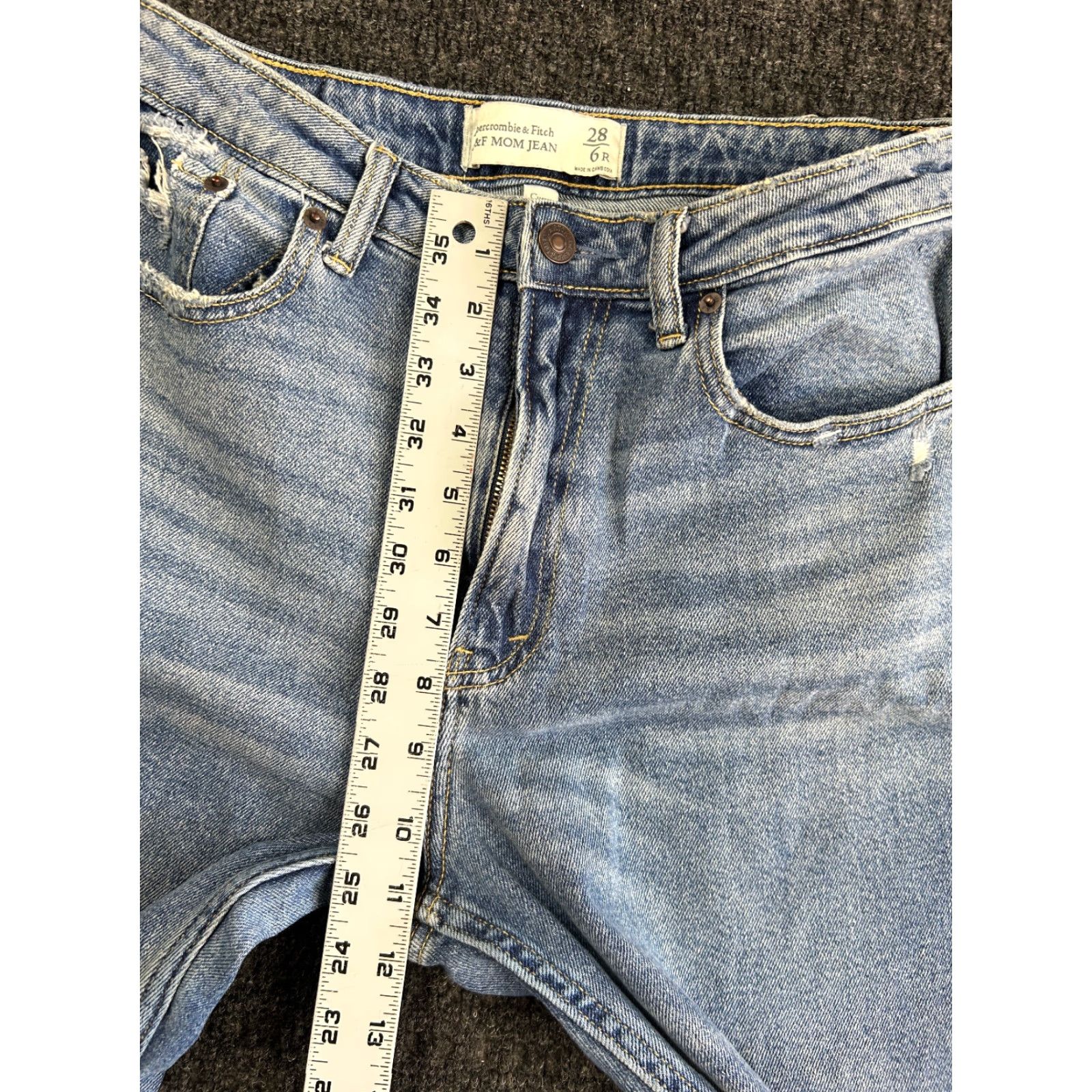 Abercrombie & Fitch Abercrombie & Fitch Jeans Women’s Mom Jean Curve Love 28 6 R Distressed Blue Denim Casual Jeans Womens Love 90s? Size 28" / US 6 / IT 42 - 7 Thumbnail