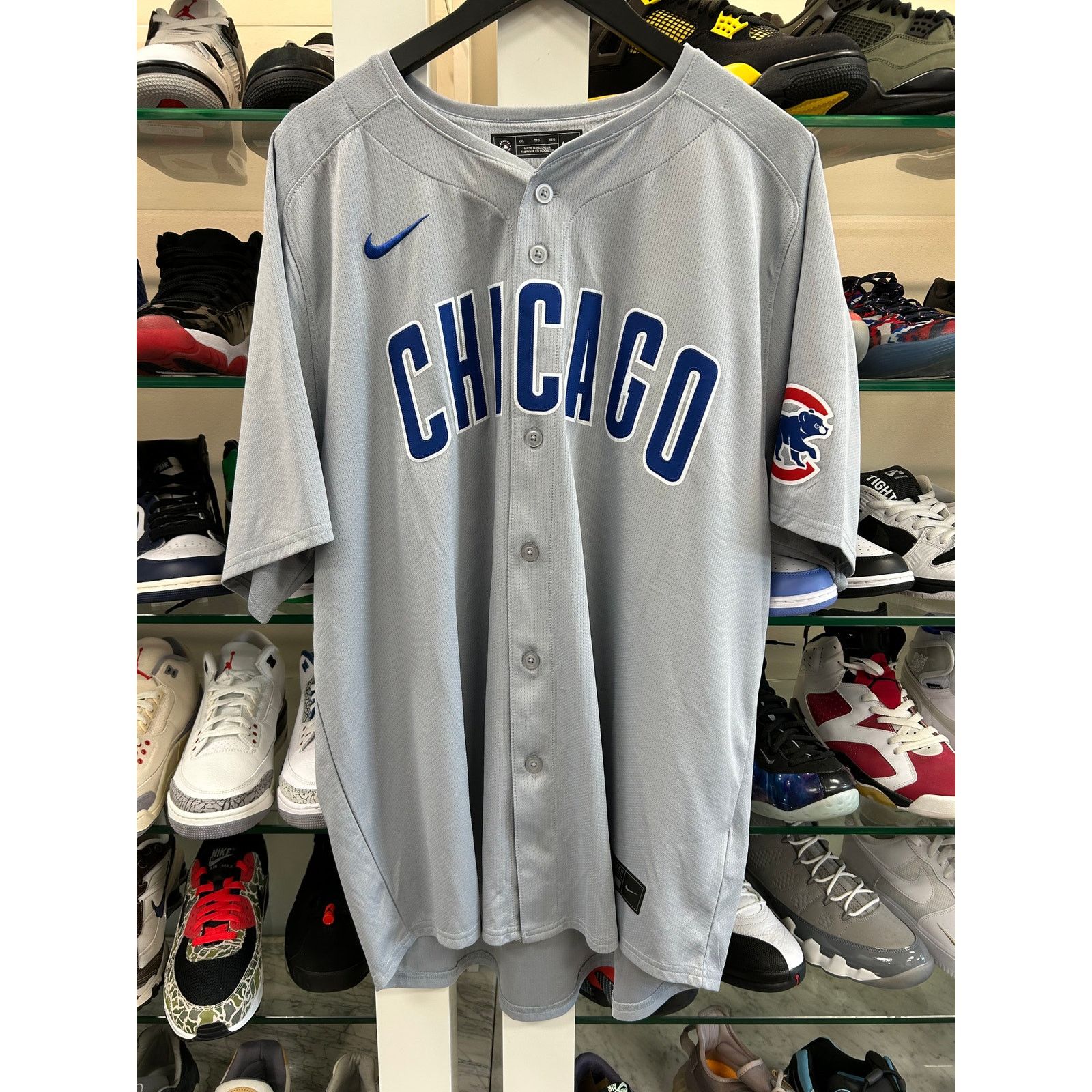 Nike Chicago Cubs Nike Gray Road Team Jersey XXL 2XL B15 Size US L / EU 52-54 / 3 - 1 Thumbnail