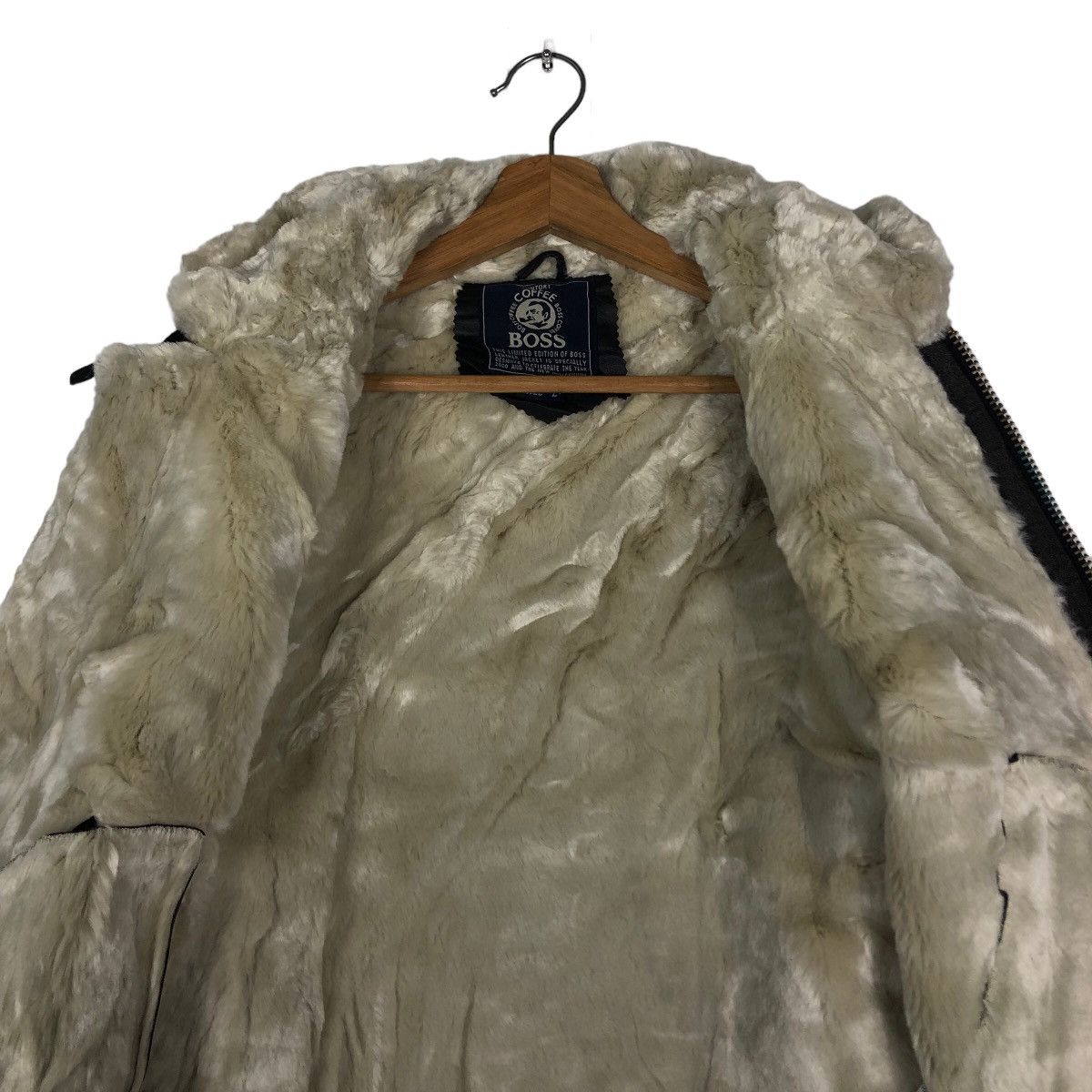 Japanese Brand 🔥Vtg Genuine Leather Jacket Suntory Coffee Boss Shearling Size US L / EU 52-54 / 3 - 12 Thumbnail