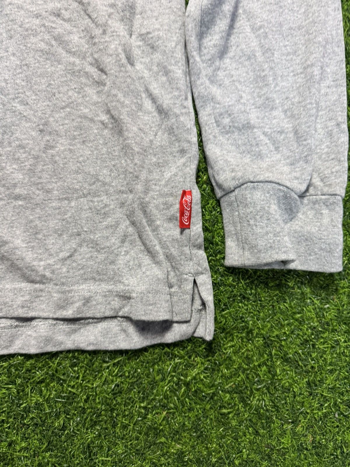 Coca Cola × GU assorted tshirt - coca cola rugby shirt Size US L / EU 52-54 / 3 - 4 Thumbnail