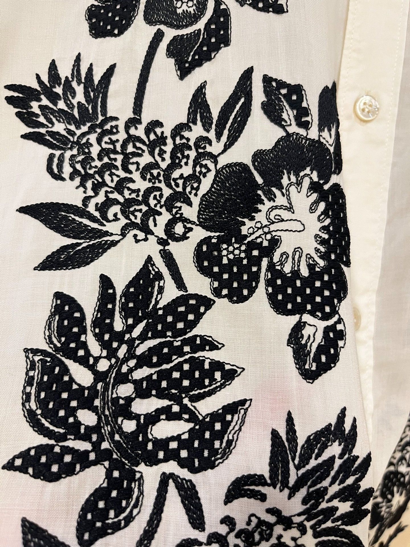 Saint Laurent Paris Saint Laurent SLP Classic Embroidery Shirt Size US M / EU 48-50 / 2 - 3 Thumbnail