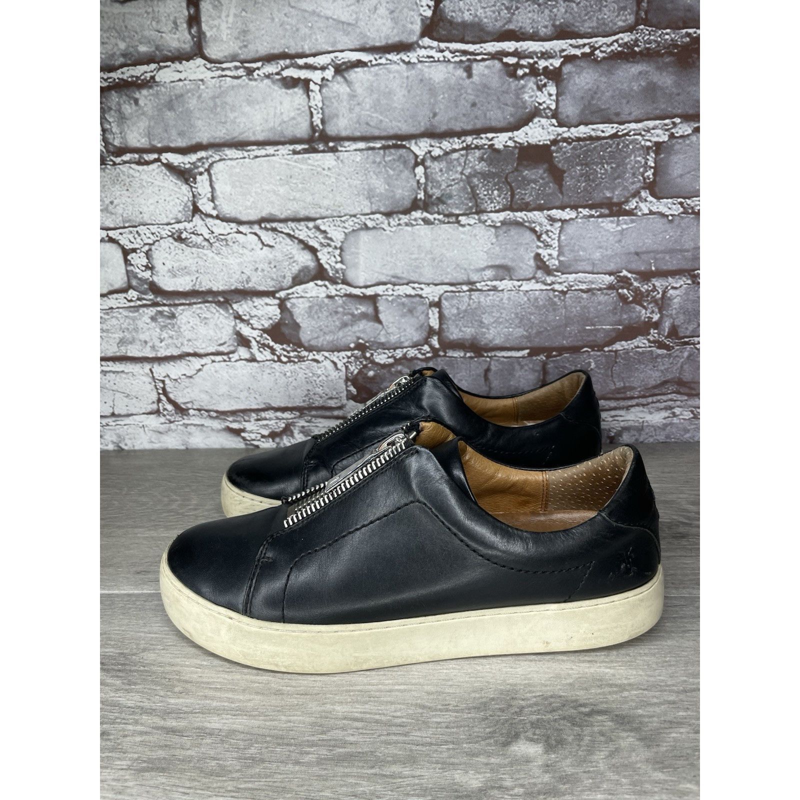Frye Frye Lena Black Leather Front Zip Platform Shoes Loafers Wom Size US 8.5 / IT 38.5 - 15 Thumbnail