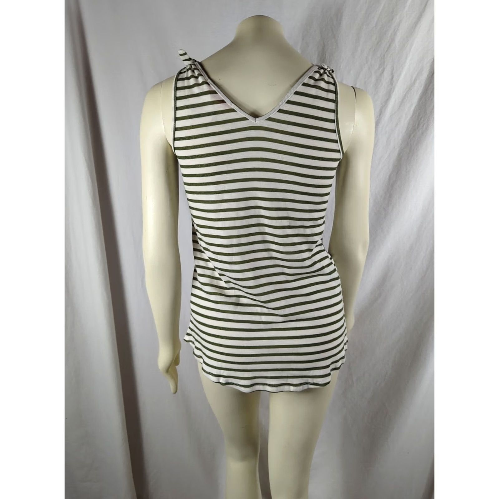 CO Hailey & Co Tank Women S Green Stripe V-Neck Tank Top NWT Bow Knit Cotton Blend Shirt Casual Travel Womens Size S / US 4 / IT 40 - 5 Thumbnail