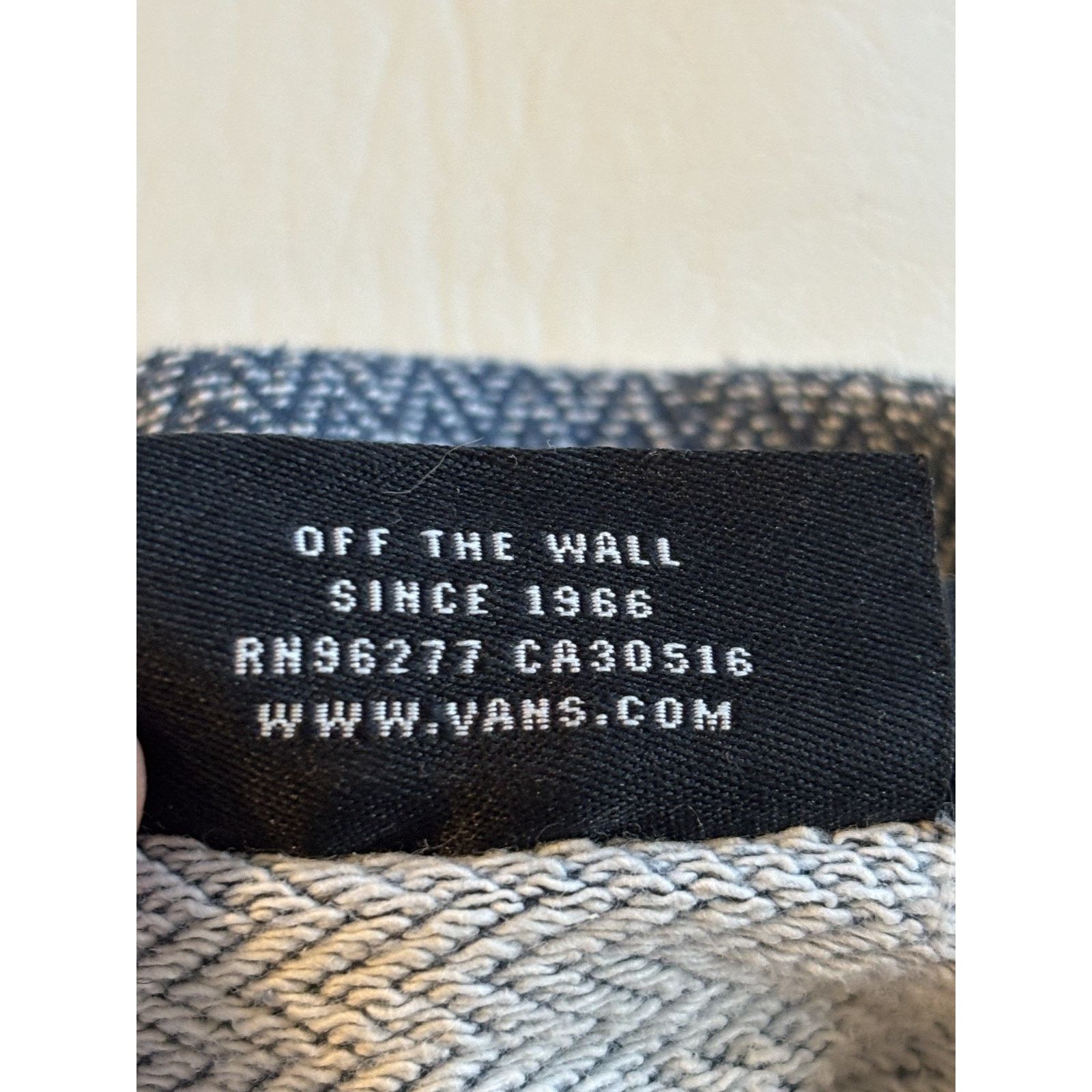 Vans VANS Men's Gray Lightweight Hoodie Sweatshirt, Size M Size US M / EU 48-50 / 2 - 6 Thumbnail