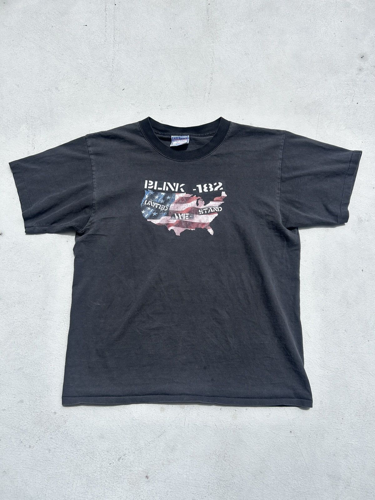 Vintage Vintage 90’s Single Stitch Blink 182 Tour Tee Size US M / EU 48-50 / 2 - 2 Thumbnail