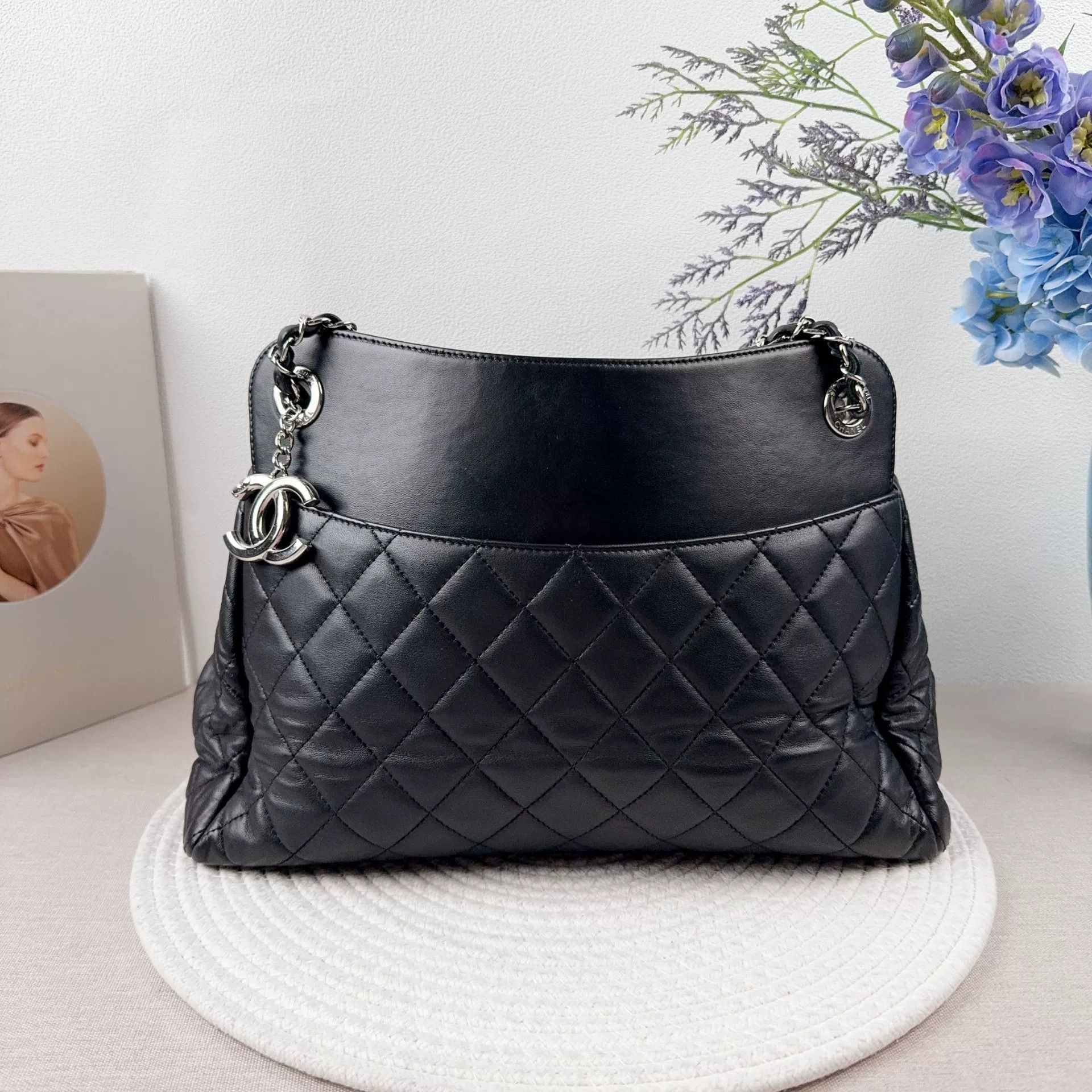 Chanel Pre-loved Bag Very good condition Size ONE SIZE - 1 Thumbnail