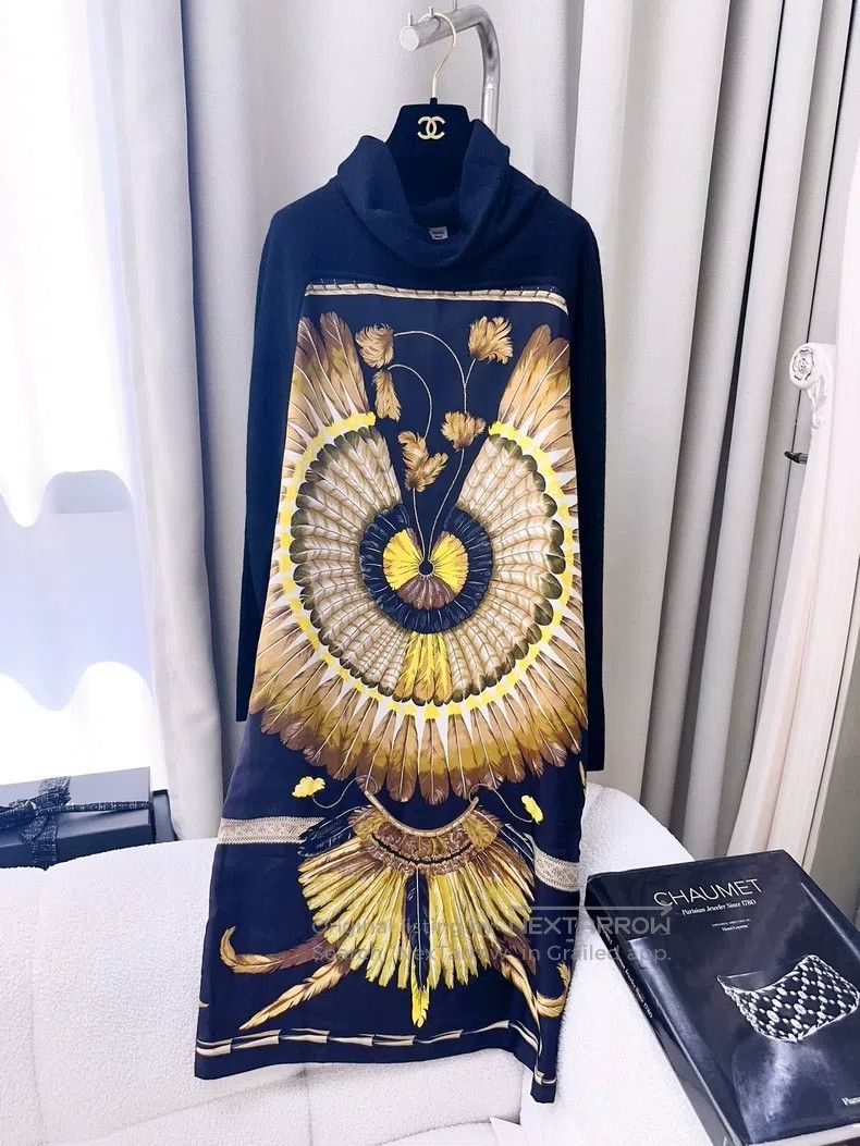 Hermes Hermes Black Knit Jacquard Silk Phoenix Pattern Long Sleev Size XS / US 0-2 / IT 36-38 - 1 Thumbnail