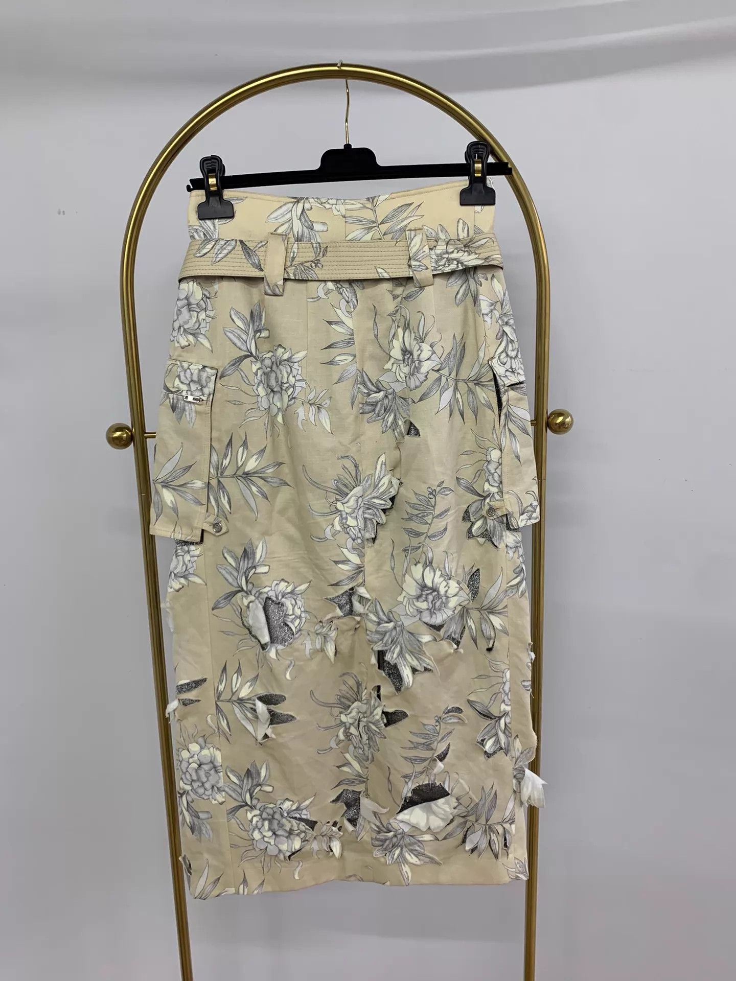 MM6 MM6 Maison Margiela khaki floral distressed skirt Size 27" / US 4 / IT 40 - 3 Thumbnail