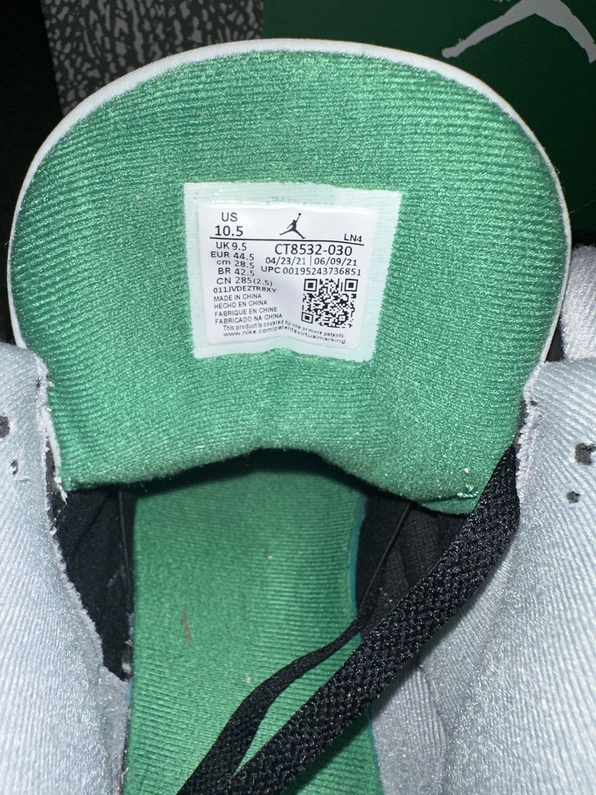 Jordan Brand Size 10.5 - Jordan 3 Retro Mid Pine Green Size US 10.5 / EU 43-44 - 8 Thumbnail