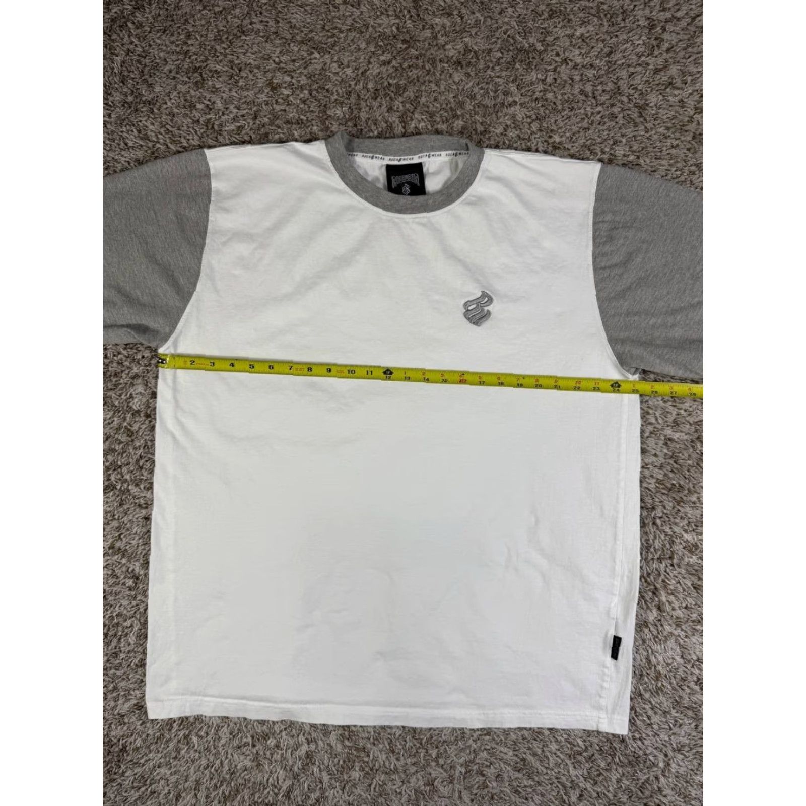 Rocawear VINTAGE Rocawear Tee 3XL White T-Shirt Mens Hip Hop 2000s Skate Style White Crew Neck Short Sleeve Logo Size US XXL / EU 58 / 5 - 7 Thumbnail