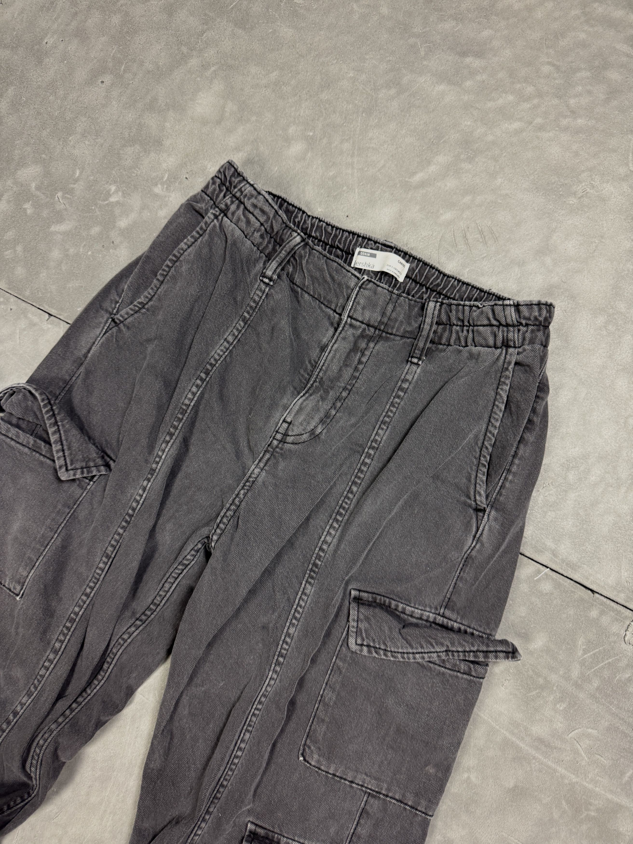 Bershka Bershka oversized distressed cargo denim jeans, retro Y2K Size 25" / US 0 / IT 36 - 4 Thumbnail
