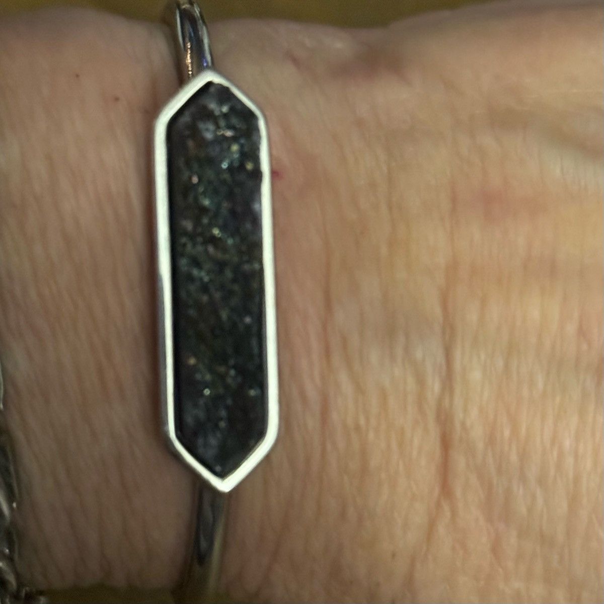 Other Kingsley Armelle Raven Quartz cuff bracelet Size ONE SIZE - 2 Thumbnail