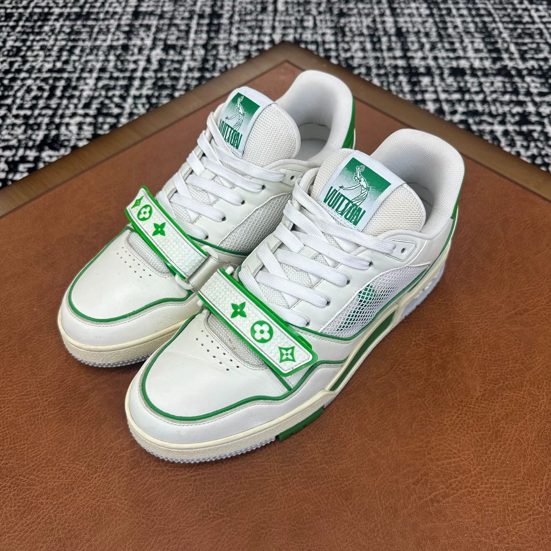 Louis Vuitton Louis Vuitton Training Graphic Green Lowtop Sneakers 8 Men Size US 8 / EU 41 - 1 Thumbnail