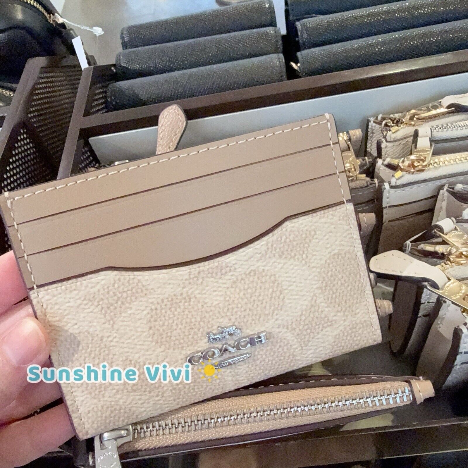 Coach NWT Coach Slim Id Card Case Silver/Sand/Taupe cz286 Size ONE SIZE - 1 Thumbnail