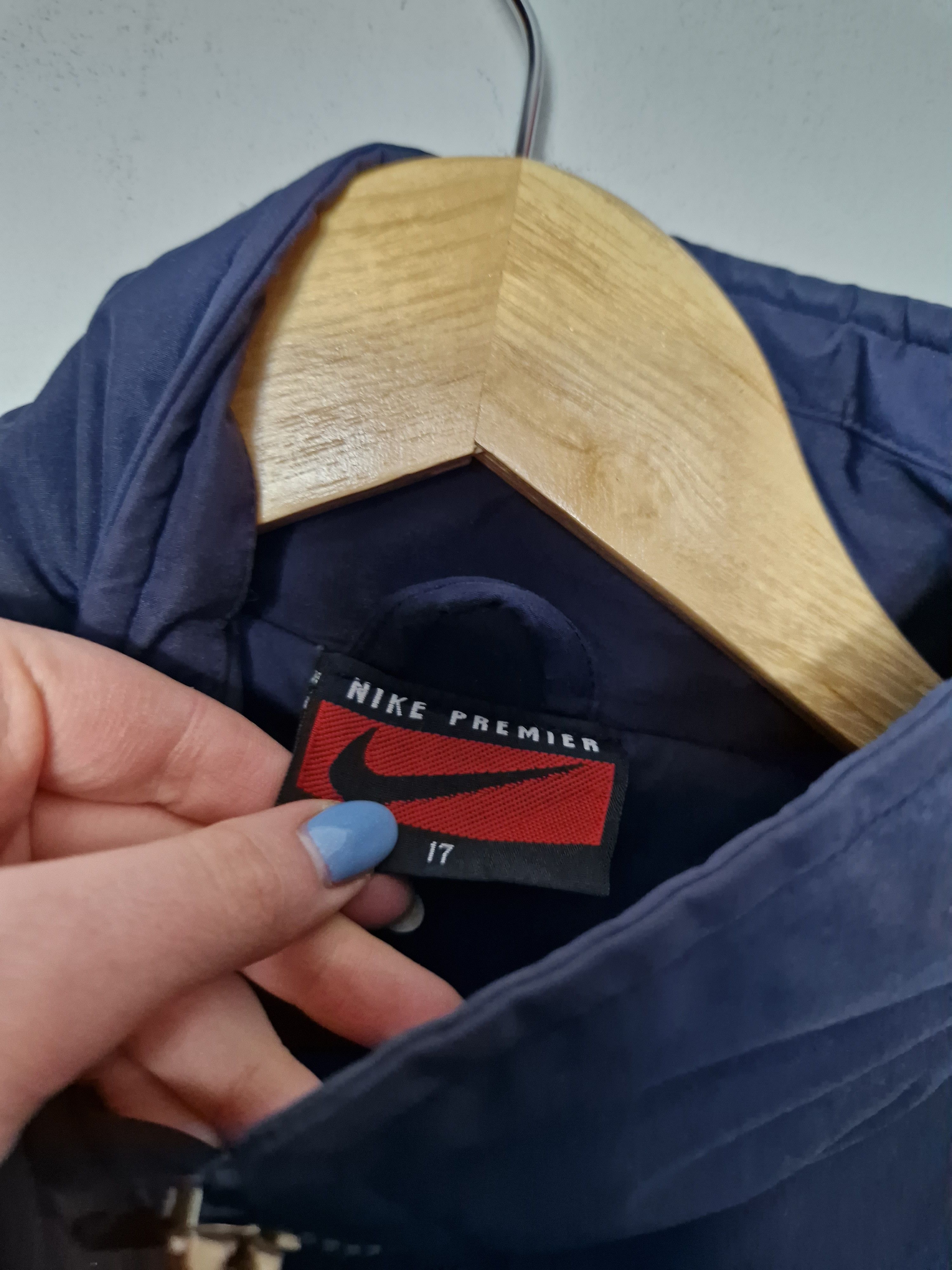 Nike Nike vintage track windbreaker Size US XL / EU 56 / 4 - 4 Thumbnail