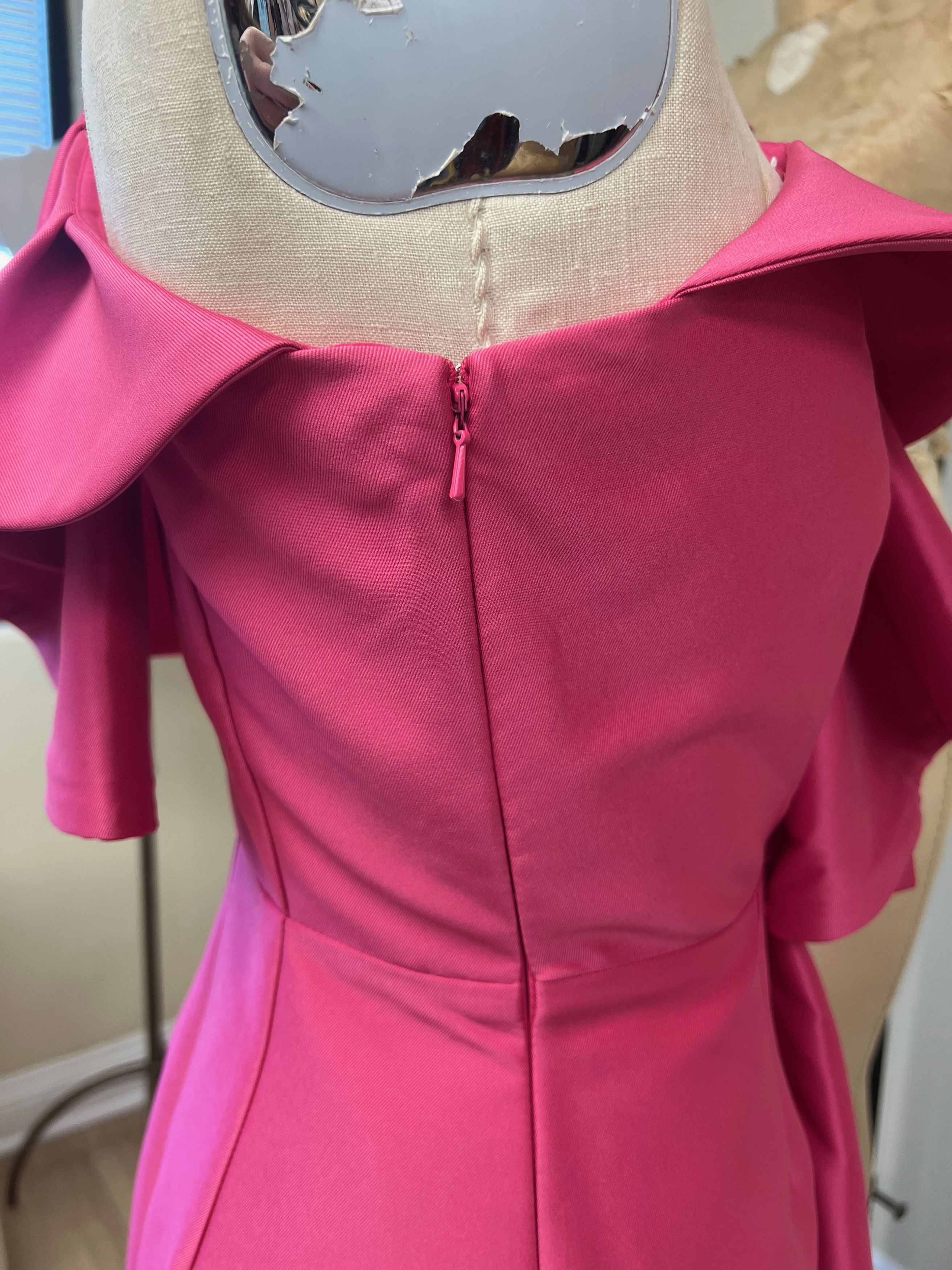 Badgley Mischka NWT Badgley Mishka Ruffle One Shoulder Pink Fuchsia Dress 2 Size XS / US 0-2 / IT 36-38 - 6 Thumbnail