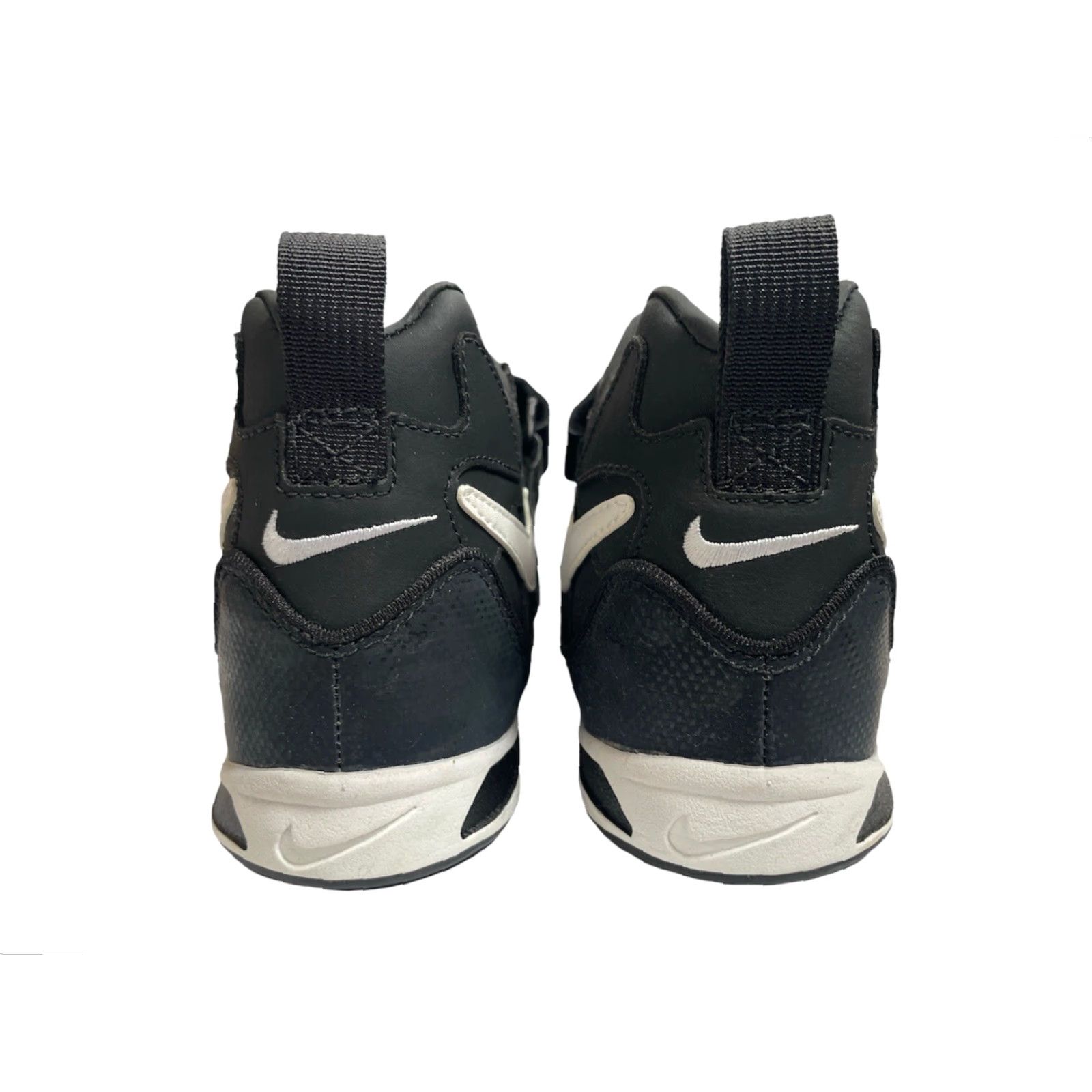 Nike VINTAGE Nike Open Field Mid Top Football Cleats Shoes Mens Deadstock 1998 Black 8 Nike Field Cleats Mens 1998 Size US M / EU 48-50 / 2 - 5 Thumbnail