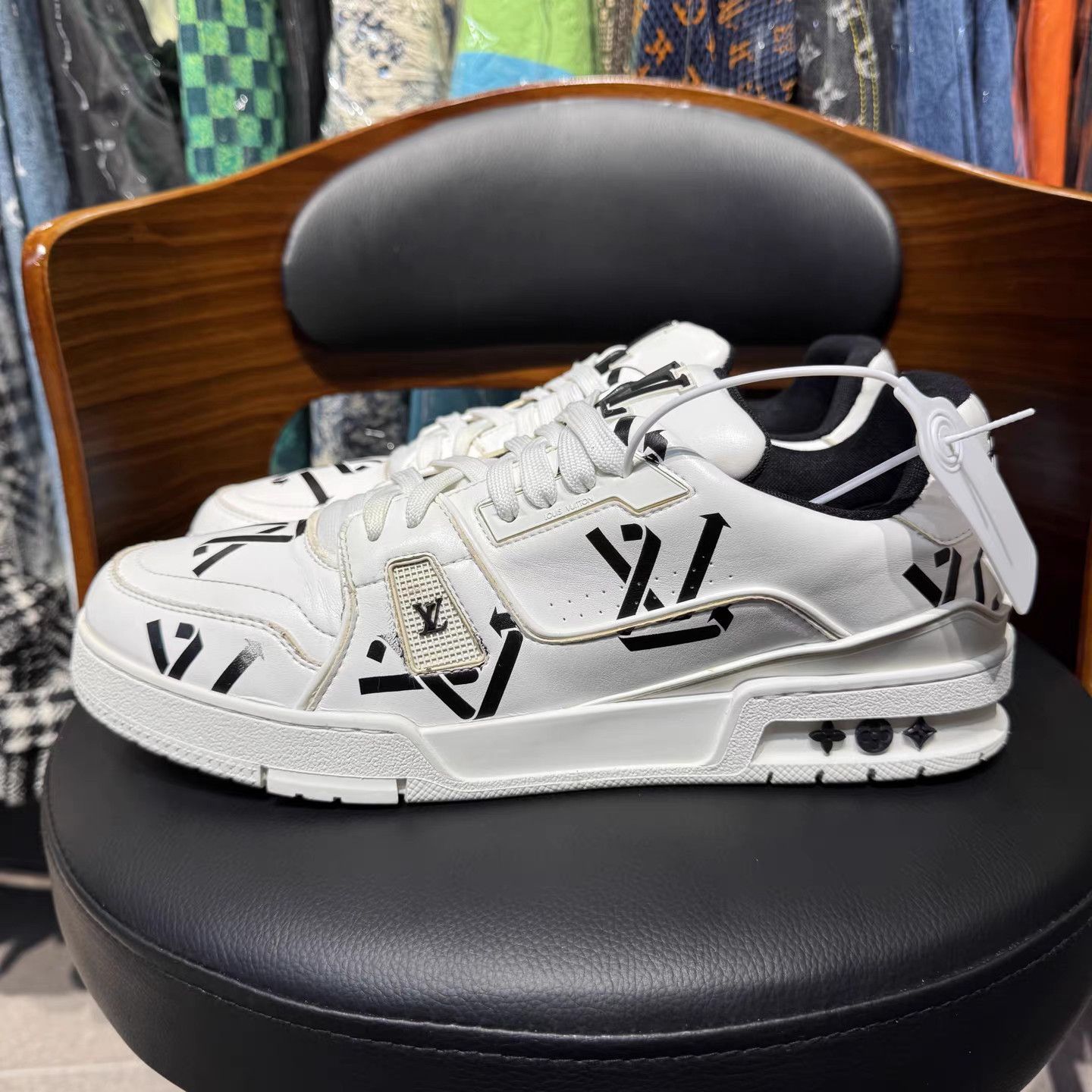 Louis Vuitton LV Trainer White Black Monogram Sneakers K15 Size US 10 / EU 43 - 6 Thumbnail