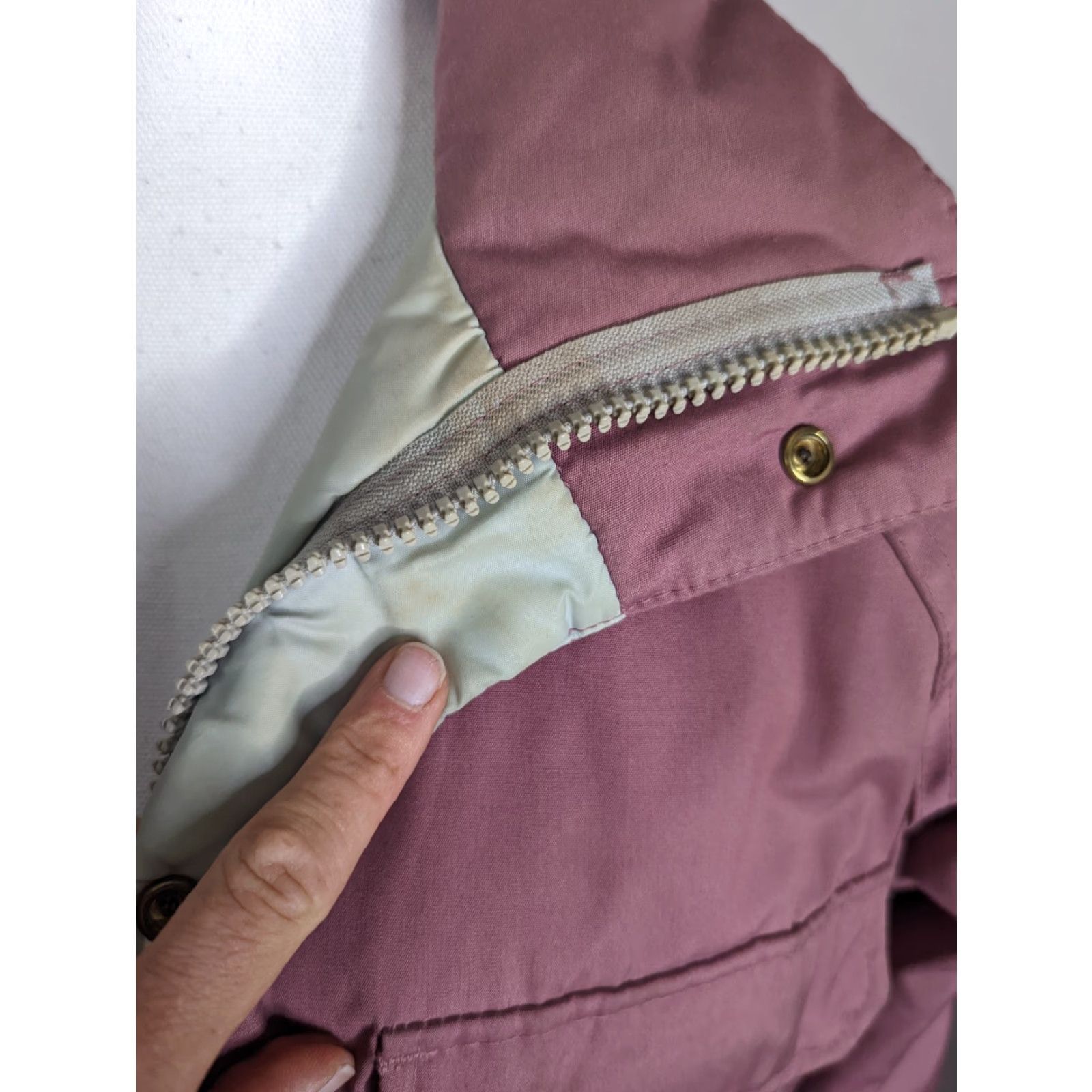 Vintage VINTAGE Woolrich Jacket Coat Sz L The Woolrich Woman Pink Plaid Cotton Blend Lined Wool Blend USA 42 Bust 28 Length 40 Waist Womens Size L / US 10 / IT 46 - 4 Thumbnail