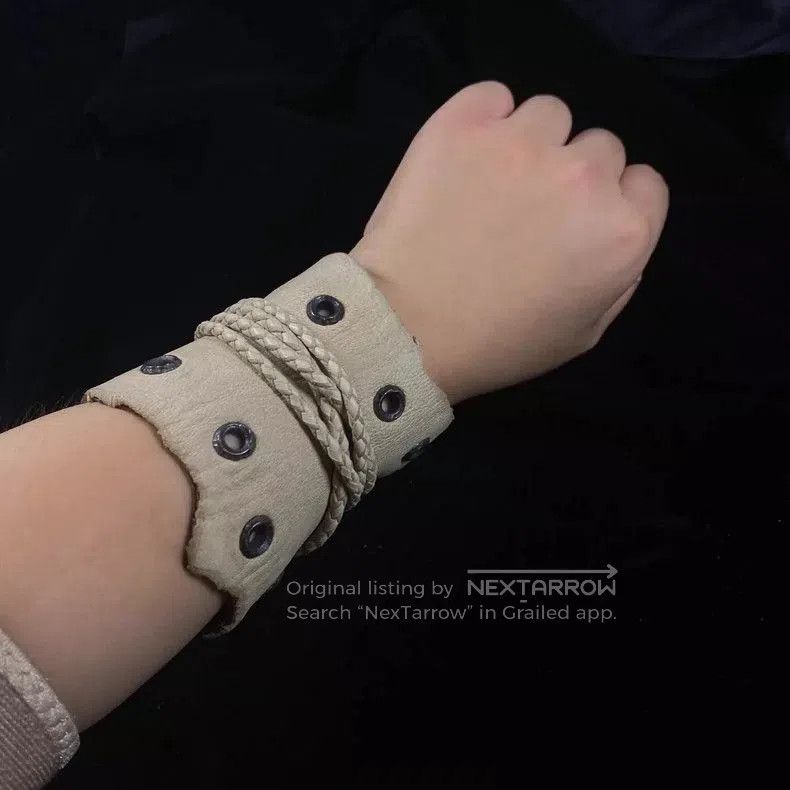 KMRii Wildheart Leather Wristband Cuff Bracelet. Size ONE SIZE - 6 Thumbnail