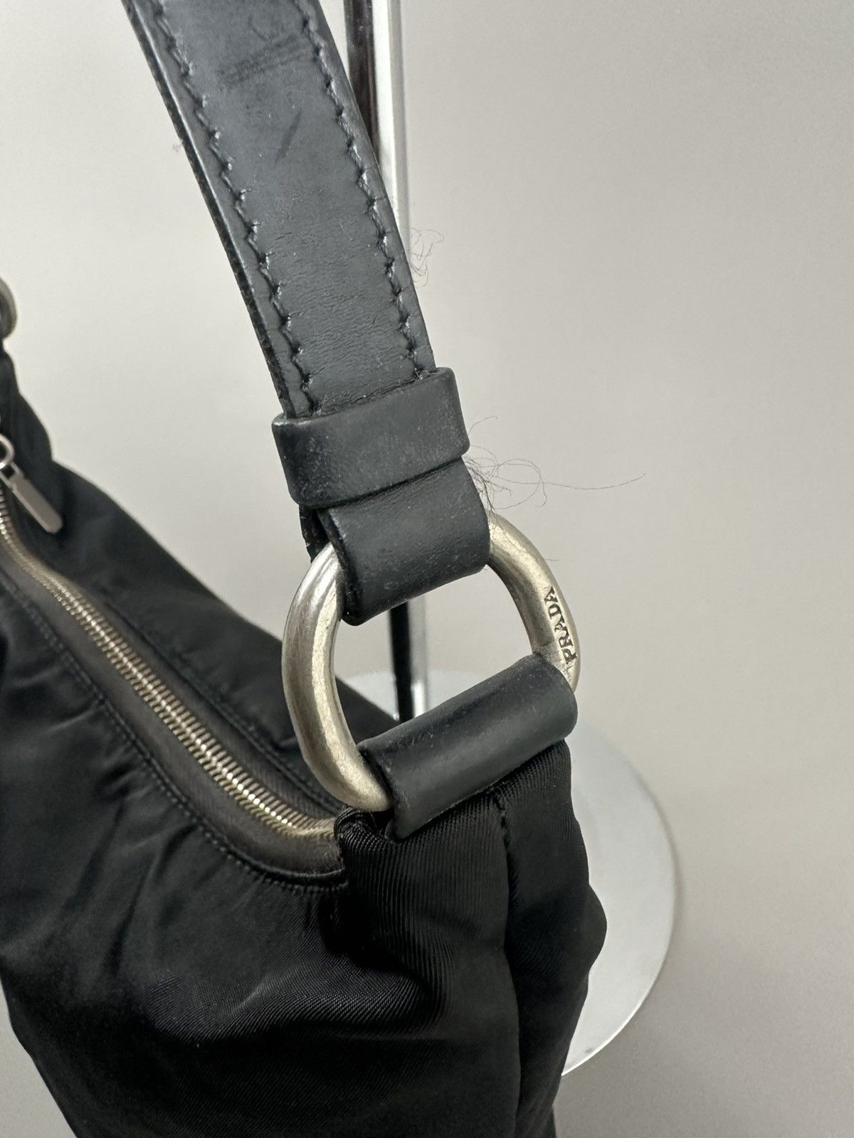 Prada Prada - Vintage Tessuto Nylon Shoulder Bag - Triangle Logo Size ONE SIZE - 8 Thumbnail
