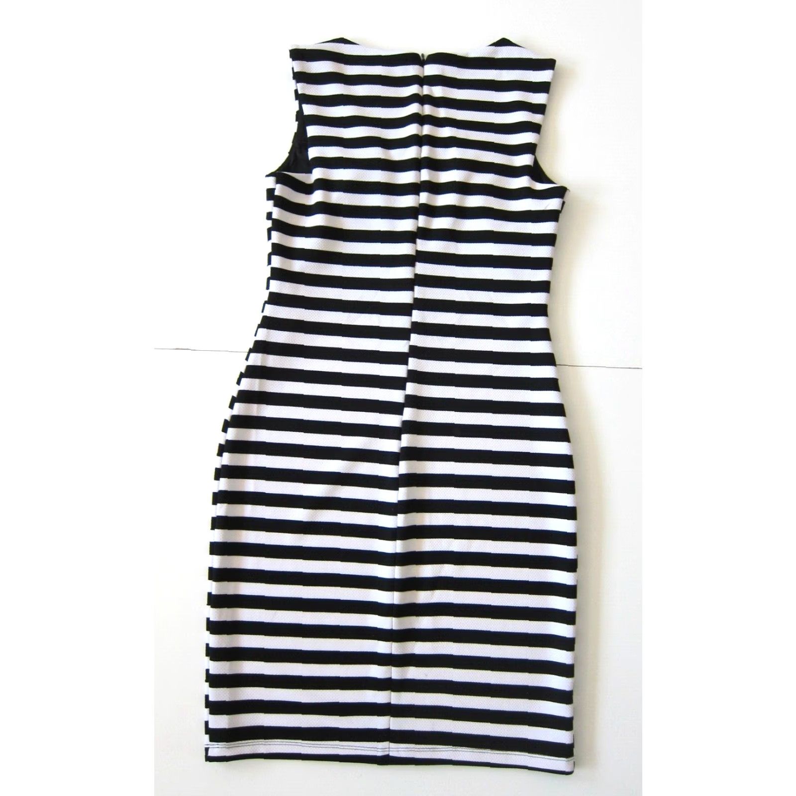 Vintage En Focus Studio Dress Sleeveless A-Line Sheath Stretch Black White Stripe Knee Length 4 Women's Size S / US 4 / IT 40 - 2 Thumbnail